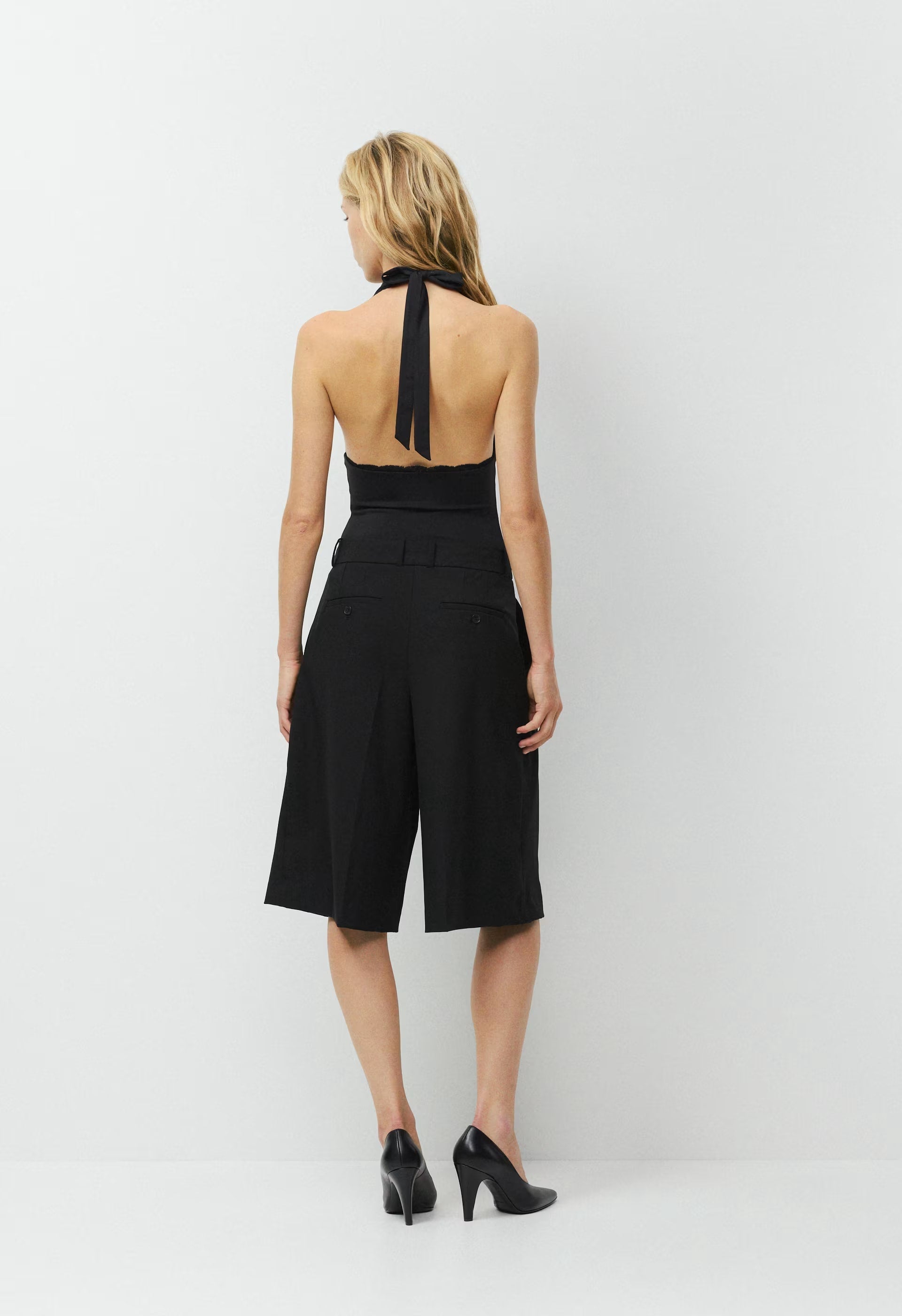 Original Contour Allure Halter Top - BLACK