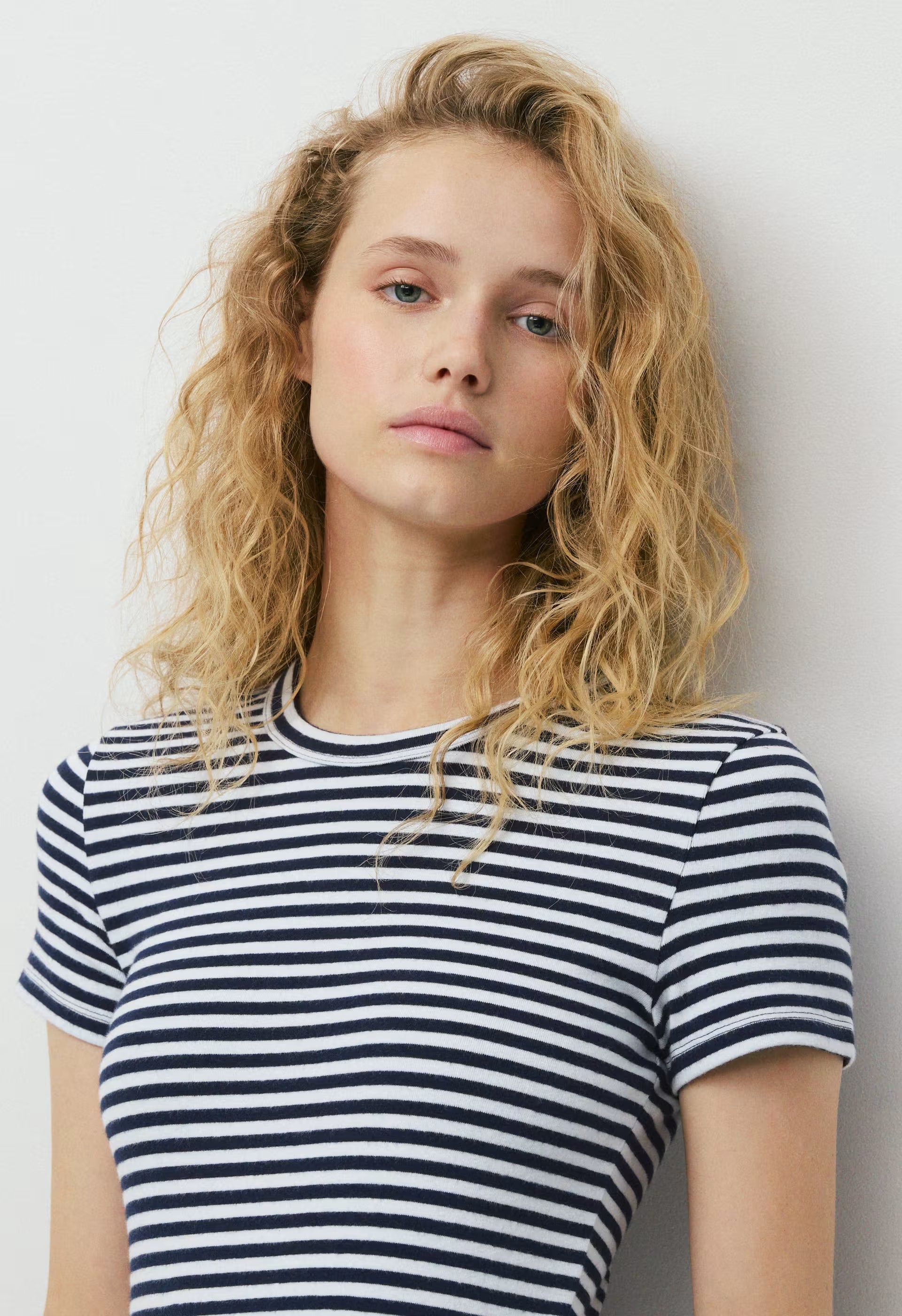 BestHug™ Little Ribbed Hip T-Shirt - ADMRL NVY/PLN AIR
