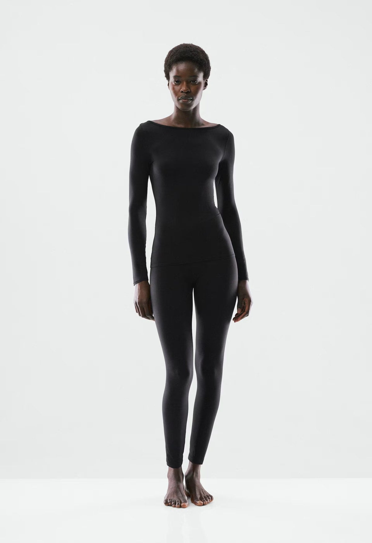 AirBUTTER™ Poise Longsleeve - BLACK