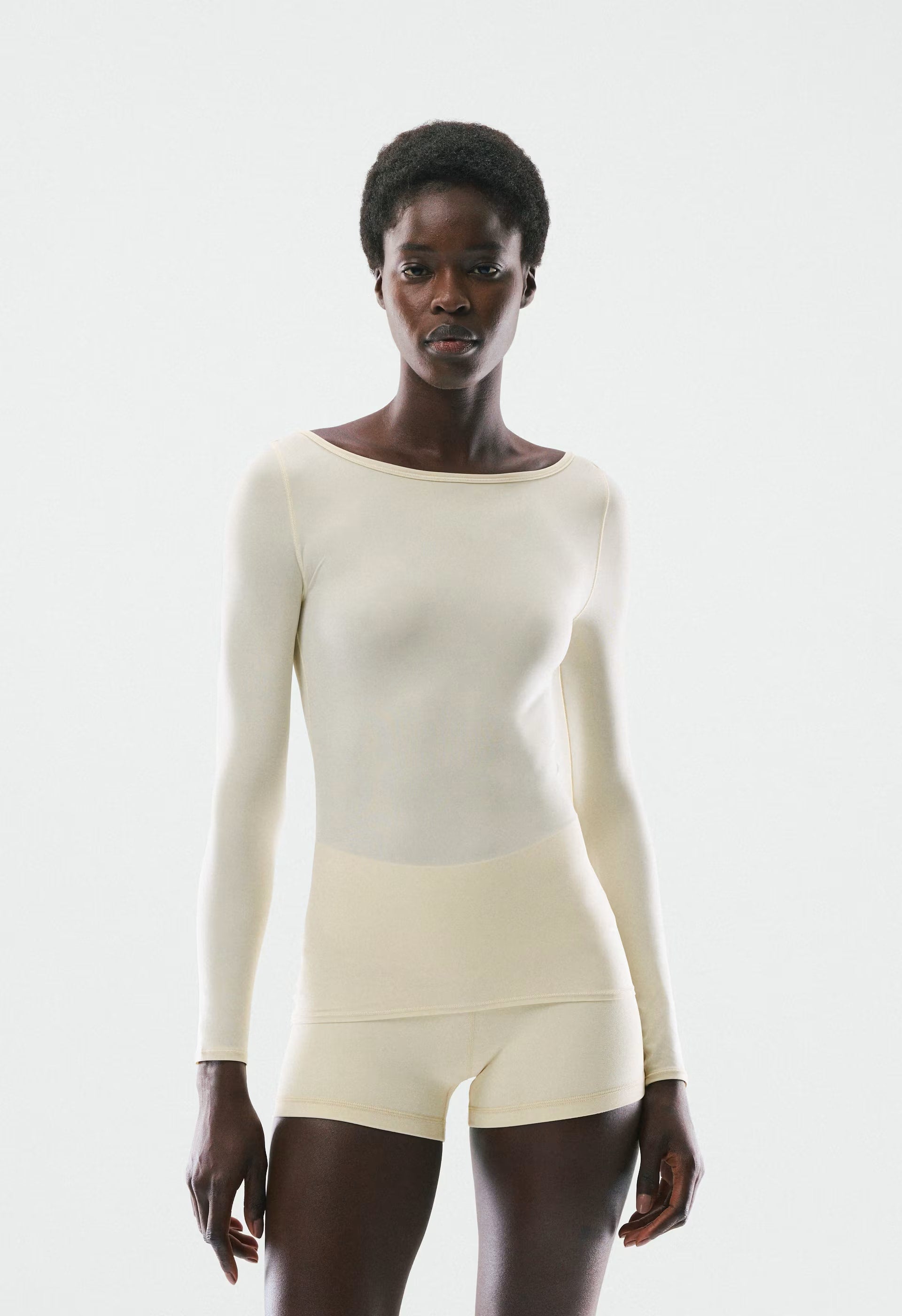 AirBUTTER™ Poise Longsleeve - SEASIDE CREAM