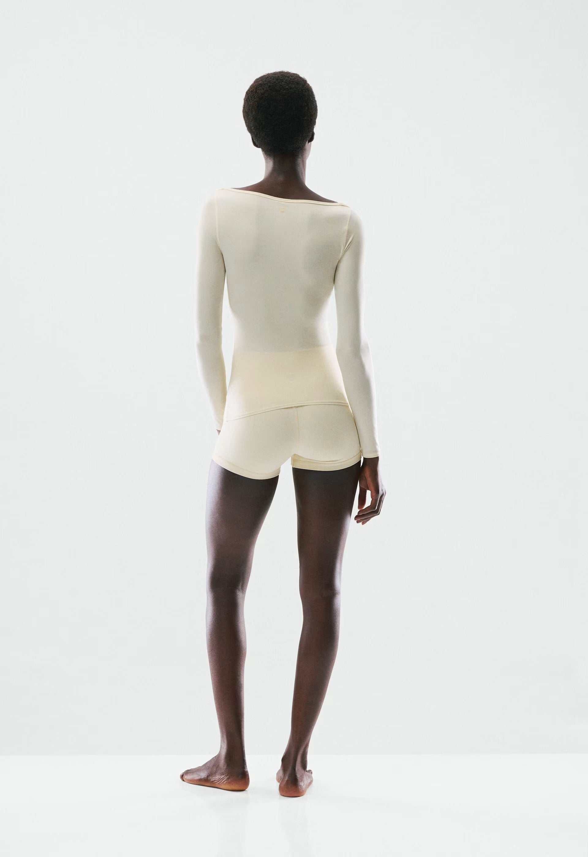 AirBUTTER™ Poise Longsleeve - SEASIDE CREAM