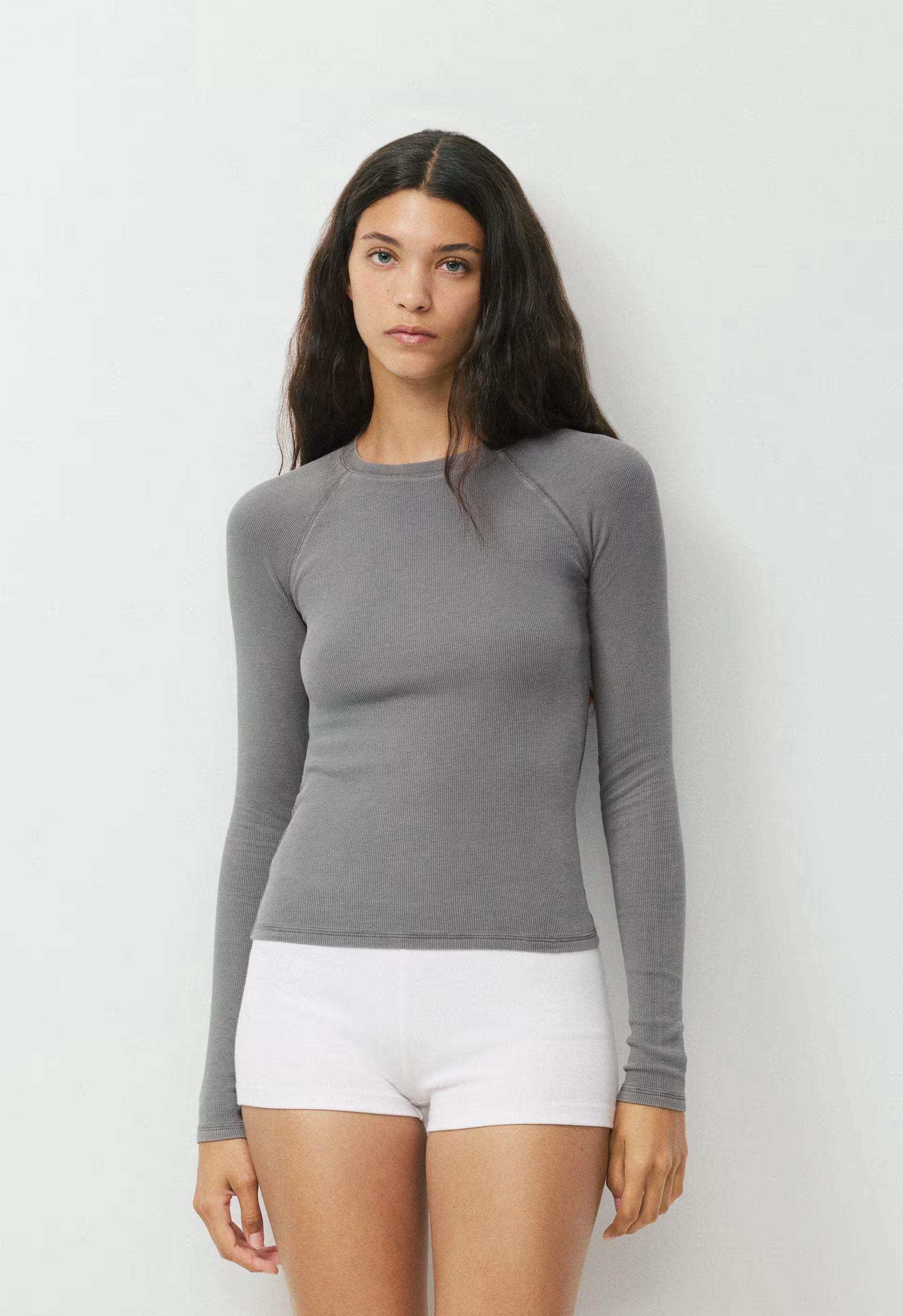 HomeStretch™ Rib Avenue Longsleeve - LIVED-IN DARK GREY