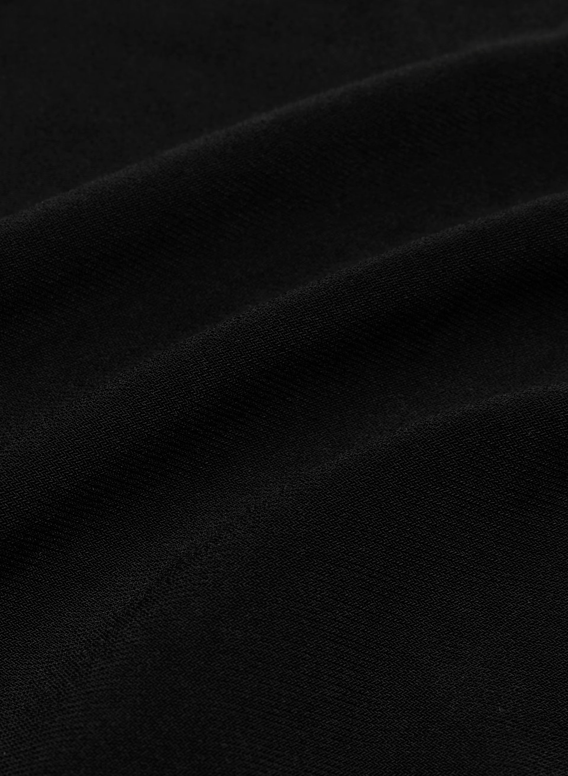 Smooth Matter™ Island Wrap Longsleeve - BLACK