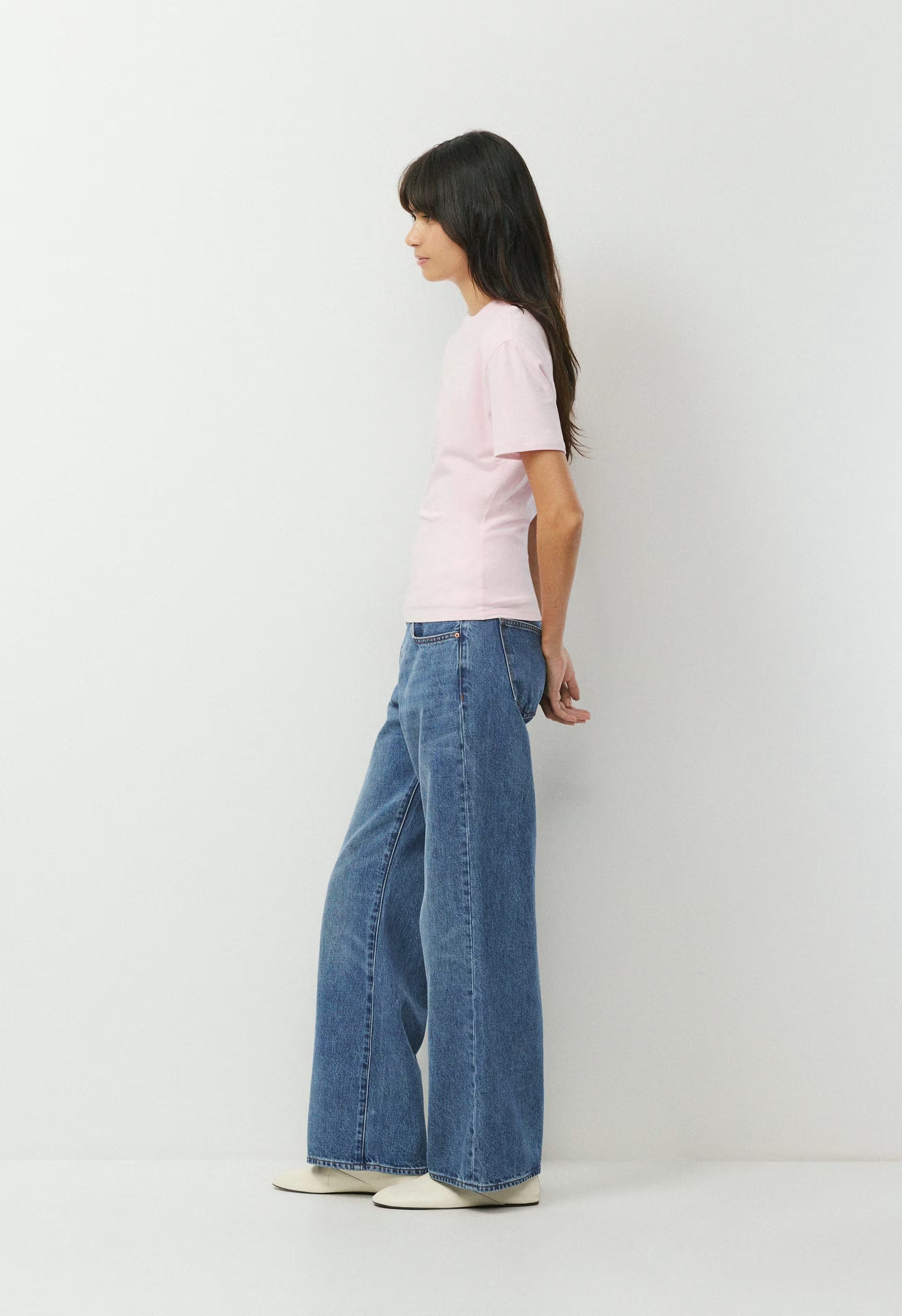 HomeStretch™ Smooth Sequence T-Shirt - MAGNOLIA