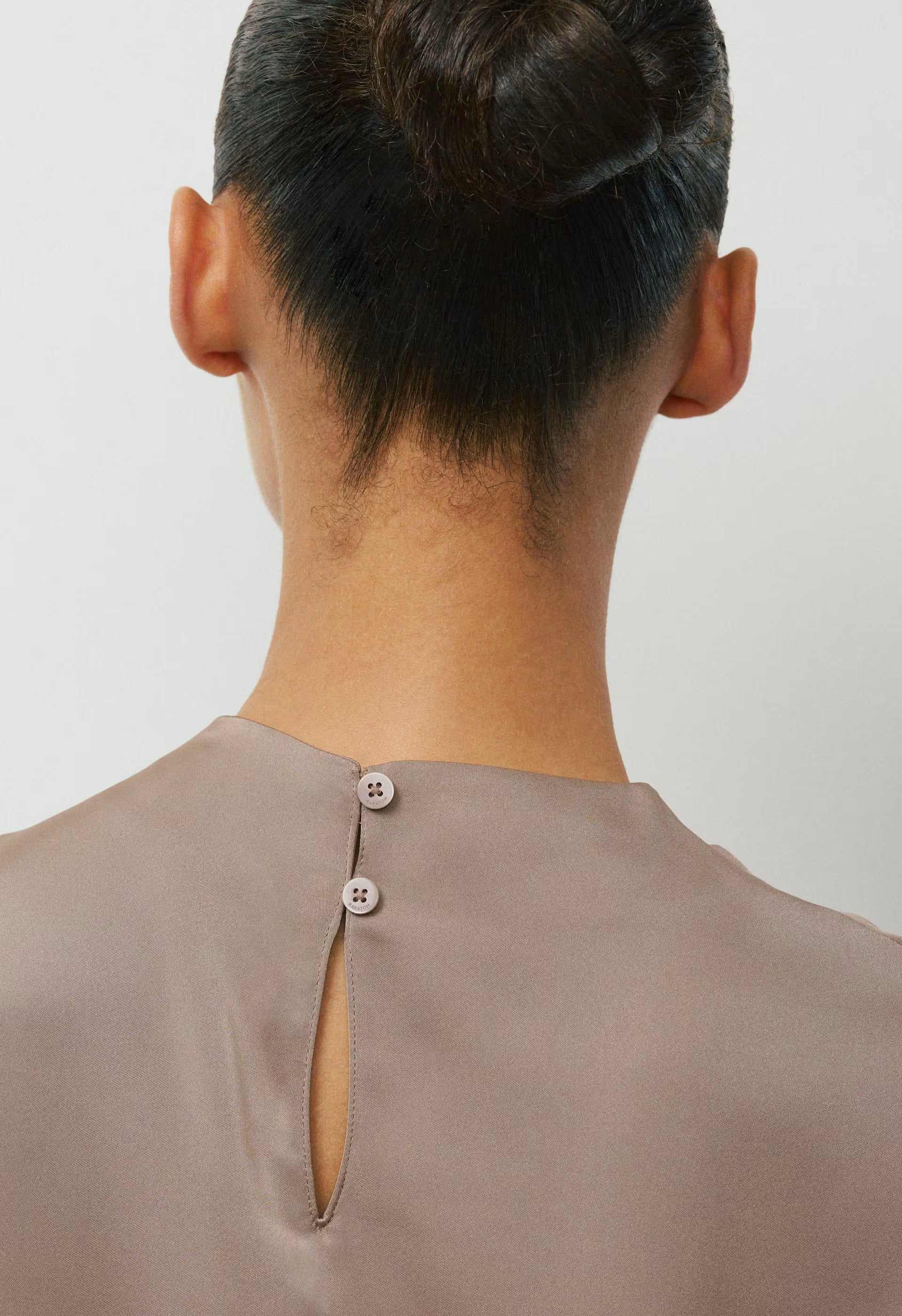 Nominee Satin Blouse - NOMAD TAUPE
