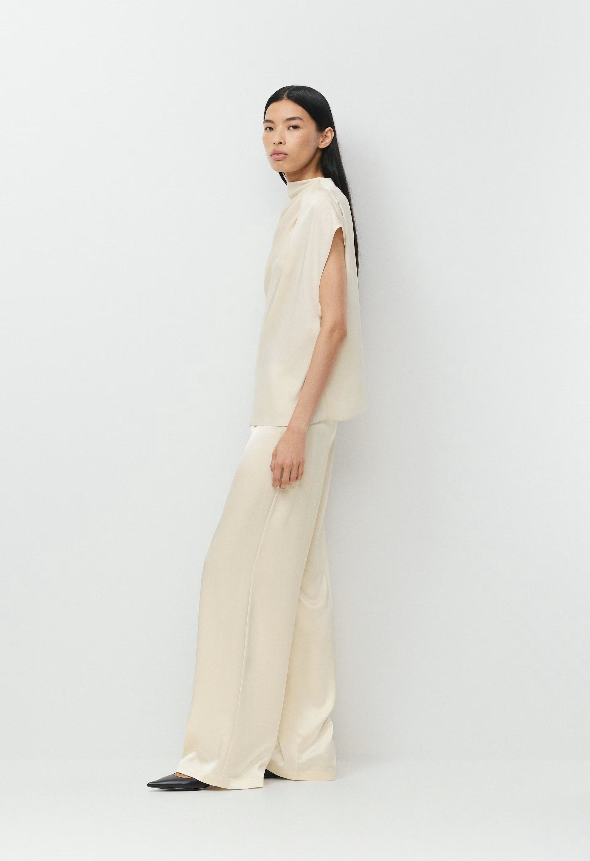 Nominee Satin Blouse - SEASIDE CREAM
