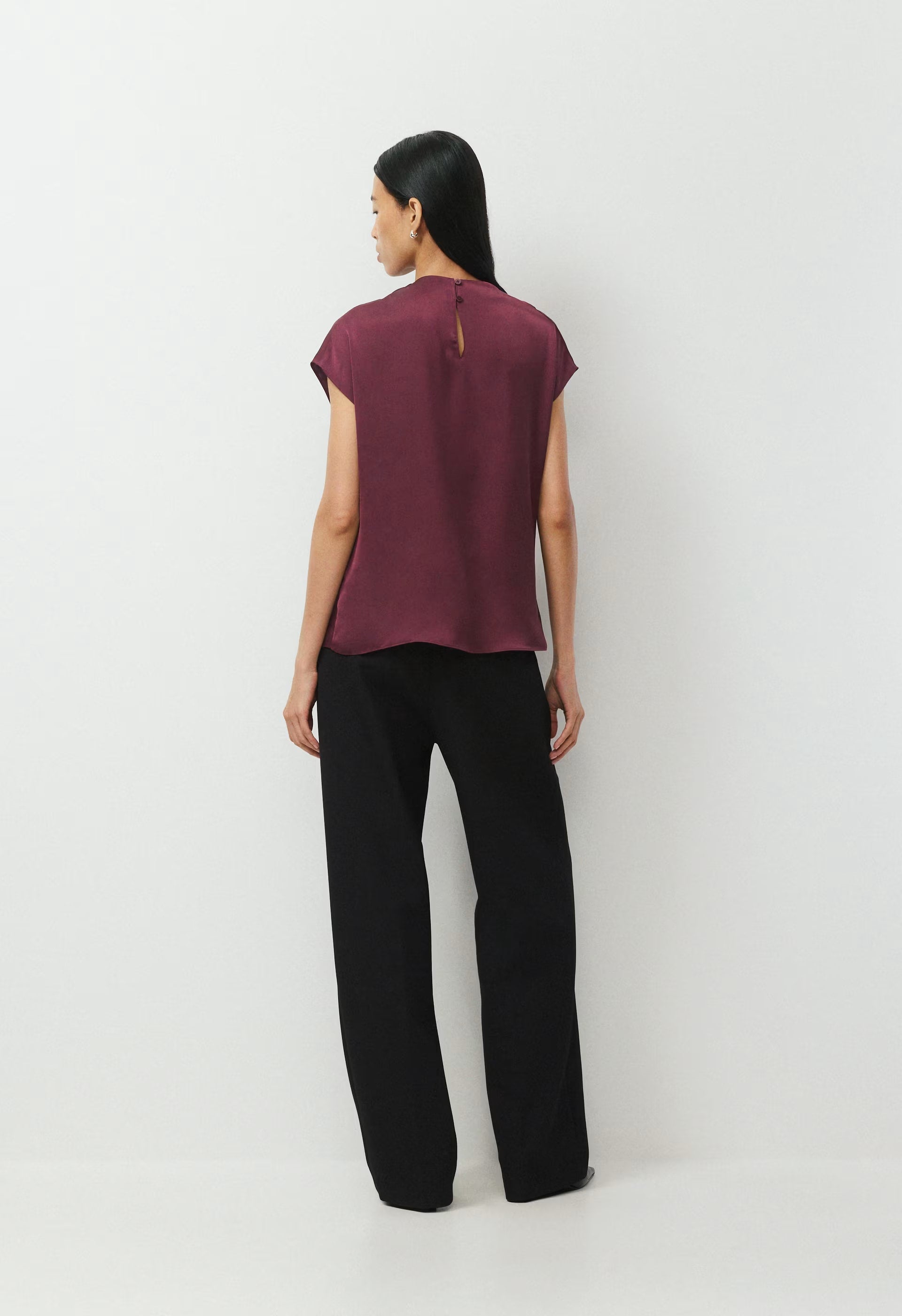 Nominee Satin Blouse - GALA PLUM