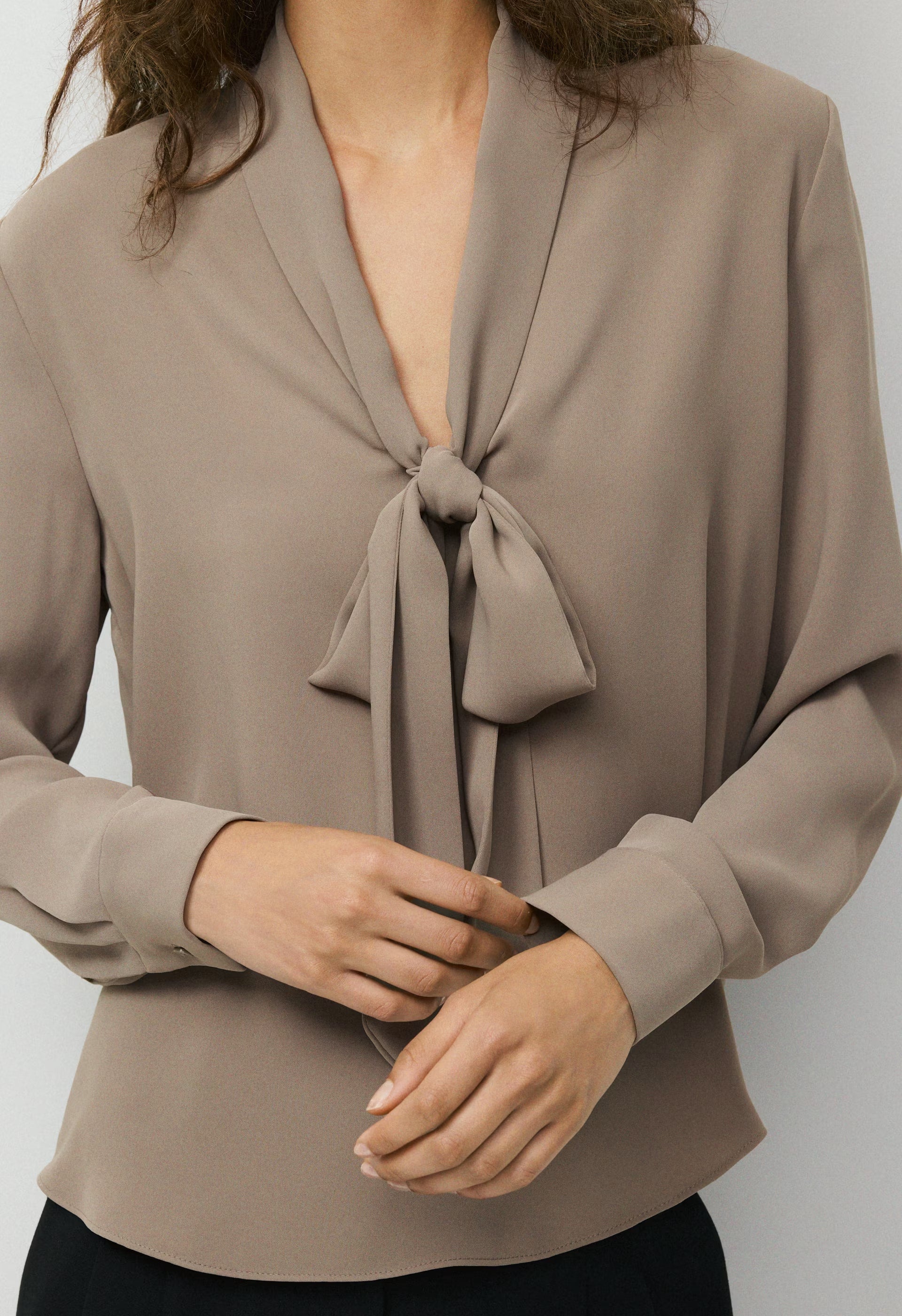 Hestia Blouse - NOMAD TAUPE