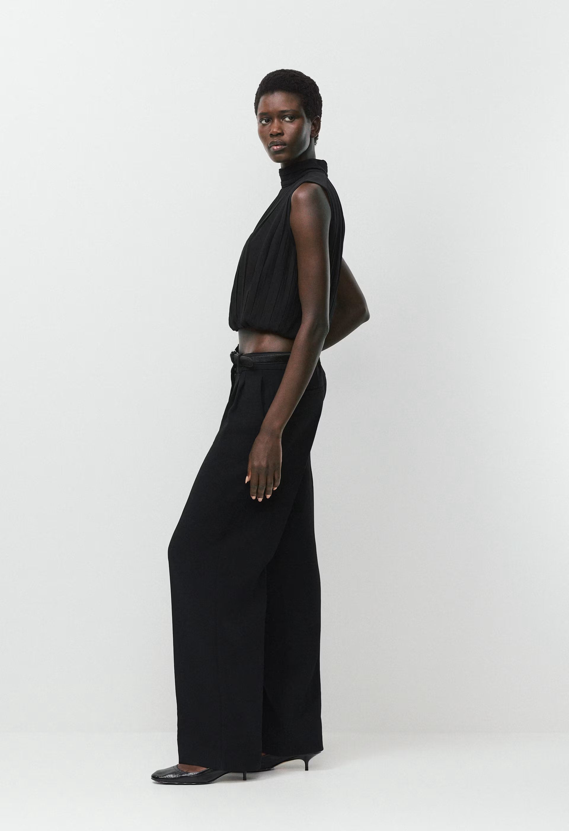 Ezra Top - BLACK