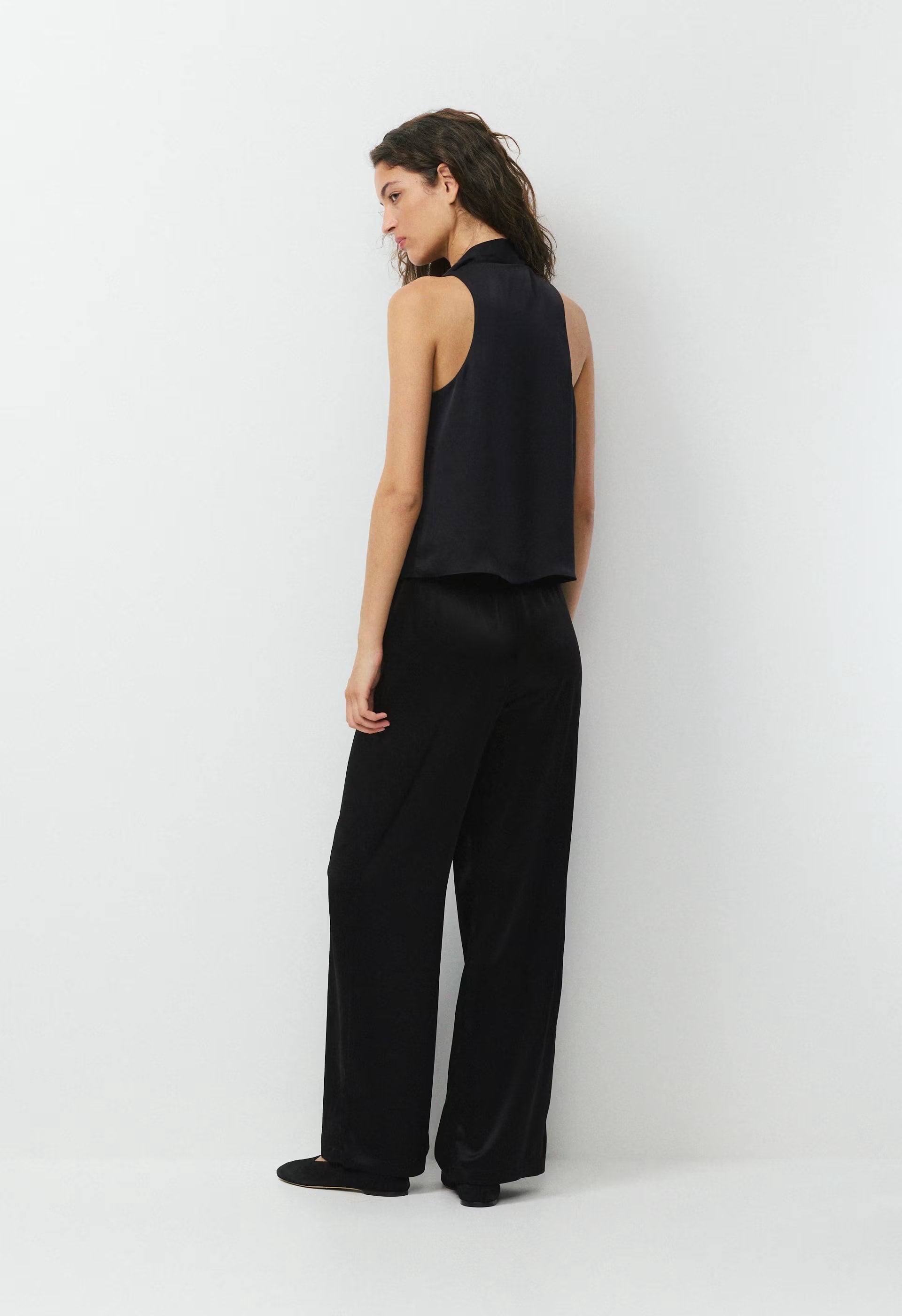 Connector Satin Top - BLACK