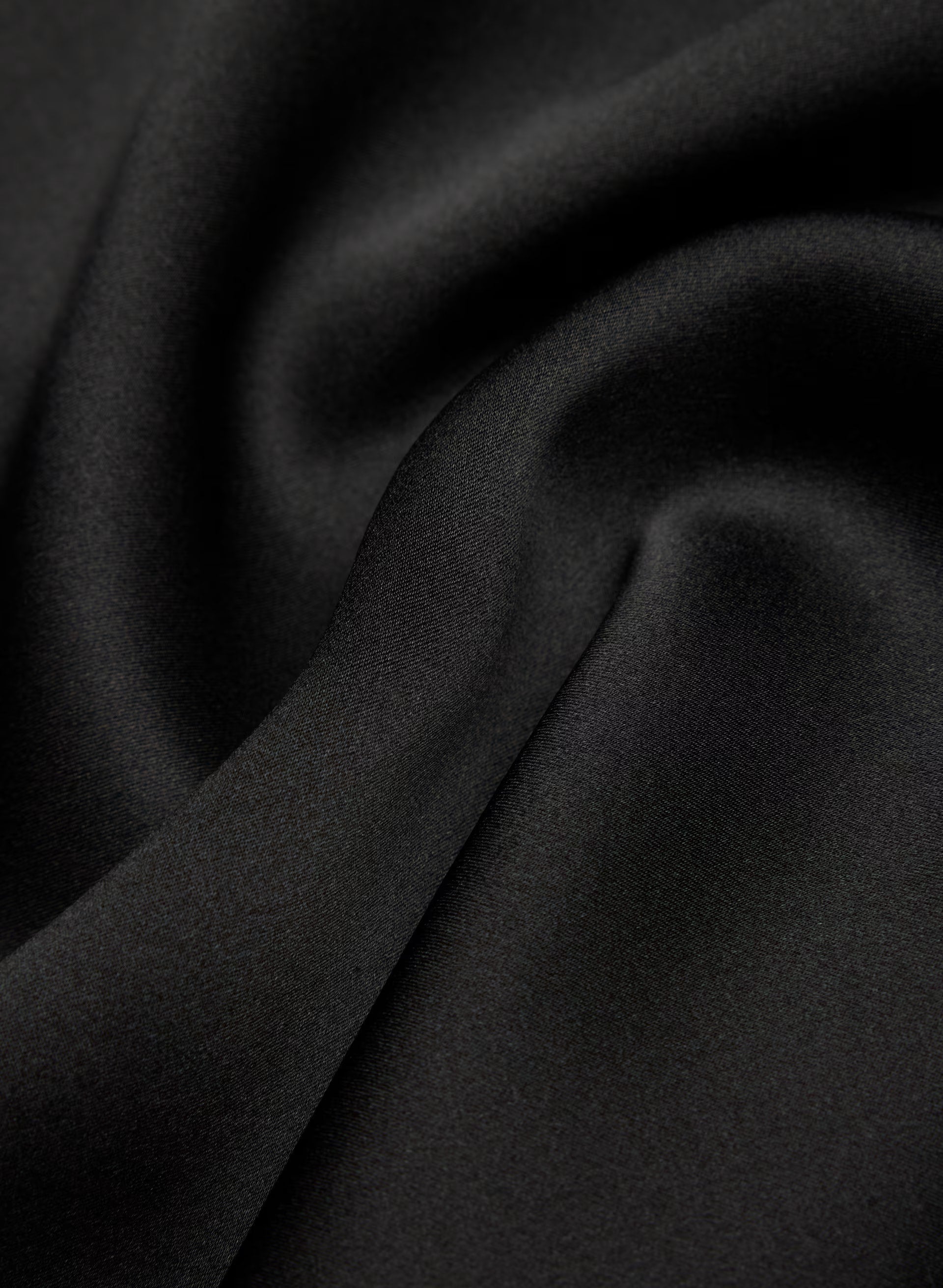 Median Silk Camisole - BLACK