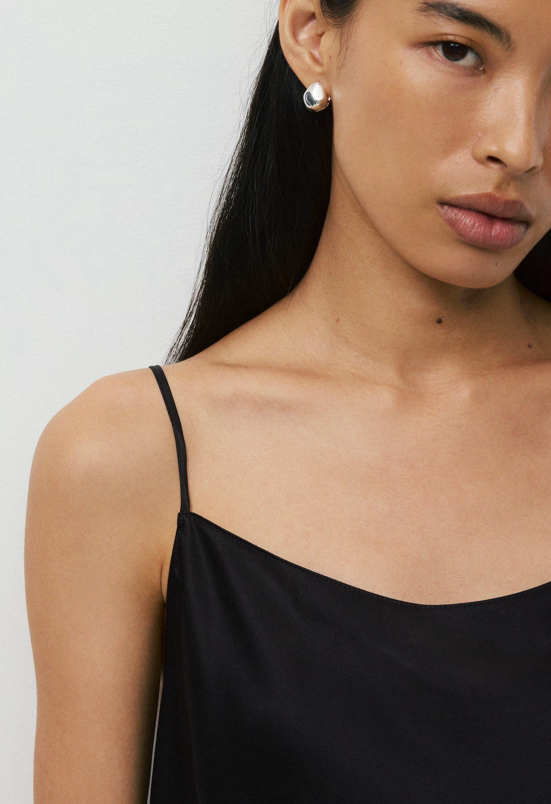 Median Silk Camisole - BLACK