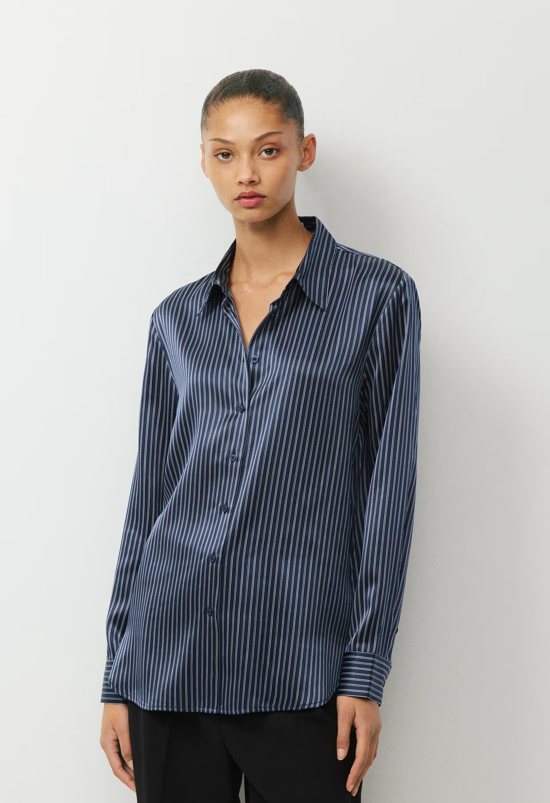 Forecast Silk Shirt - ADMRL NVY/ SSD CRM