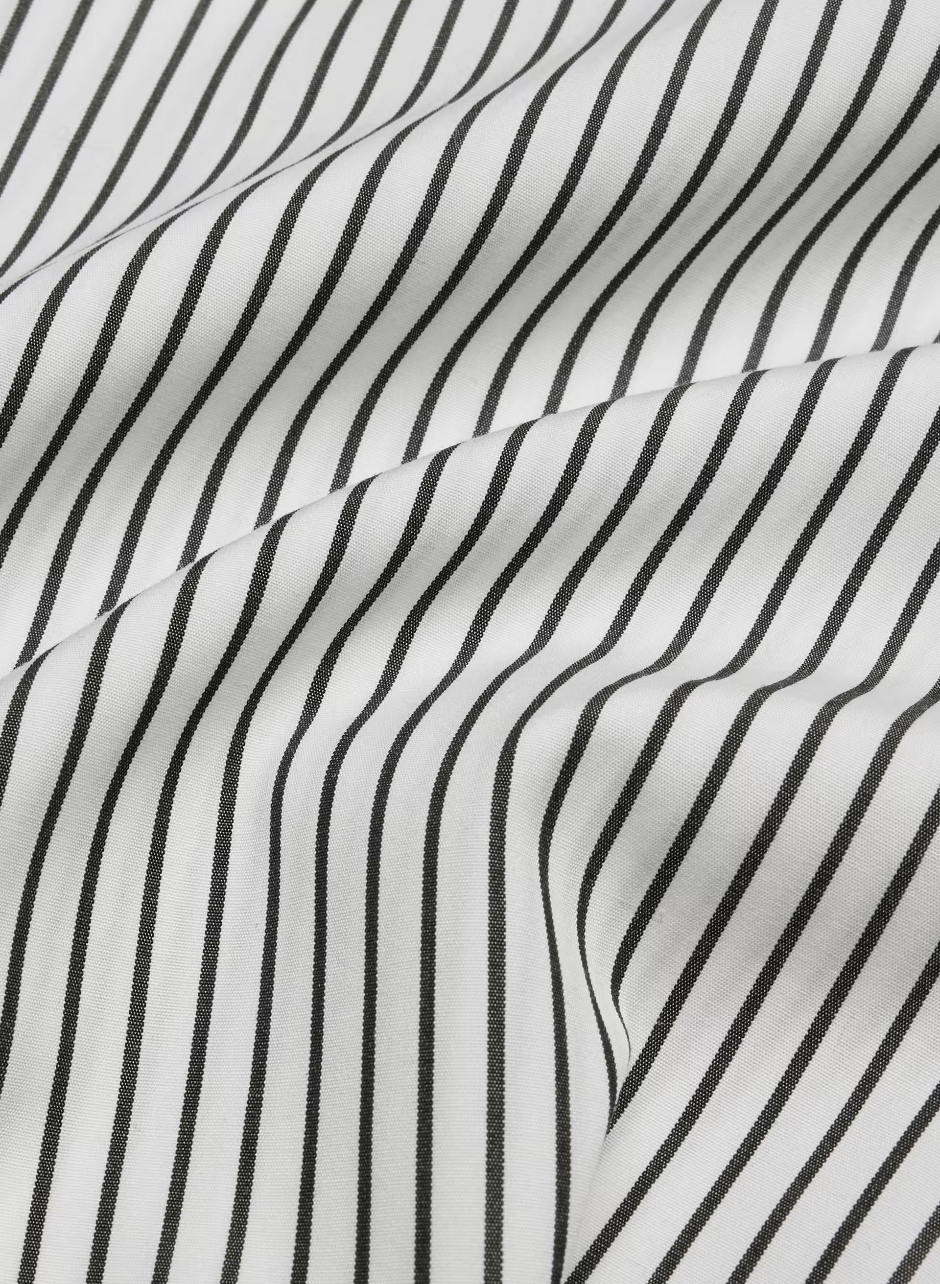 Converge Poplin Shirt - BT WHITE/ADML NAVY