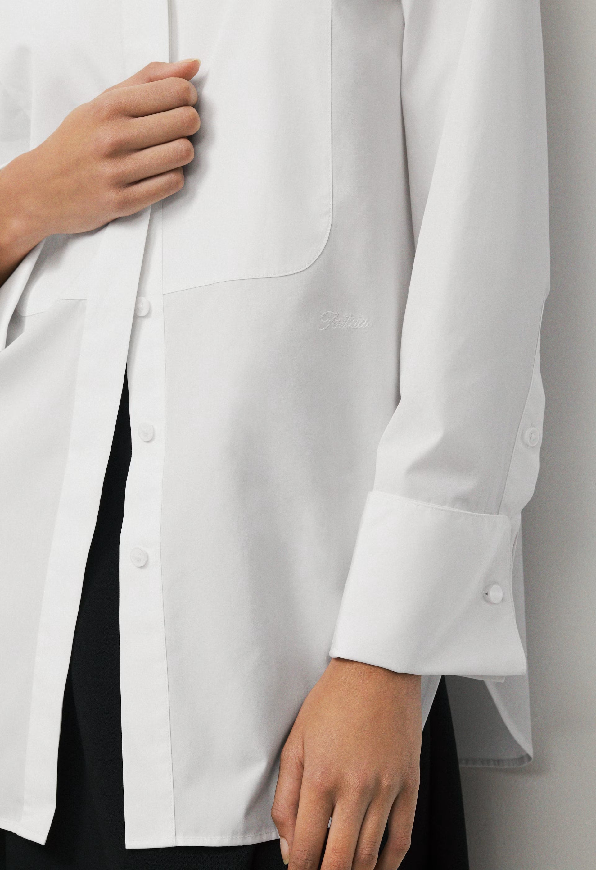District Poplin Shirt - WHITE