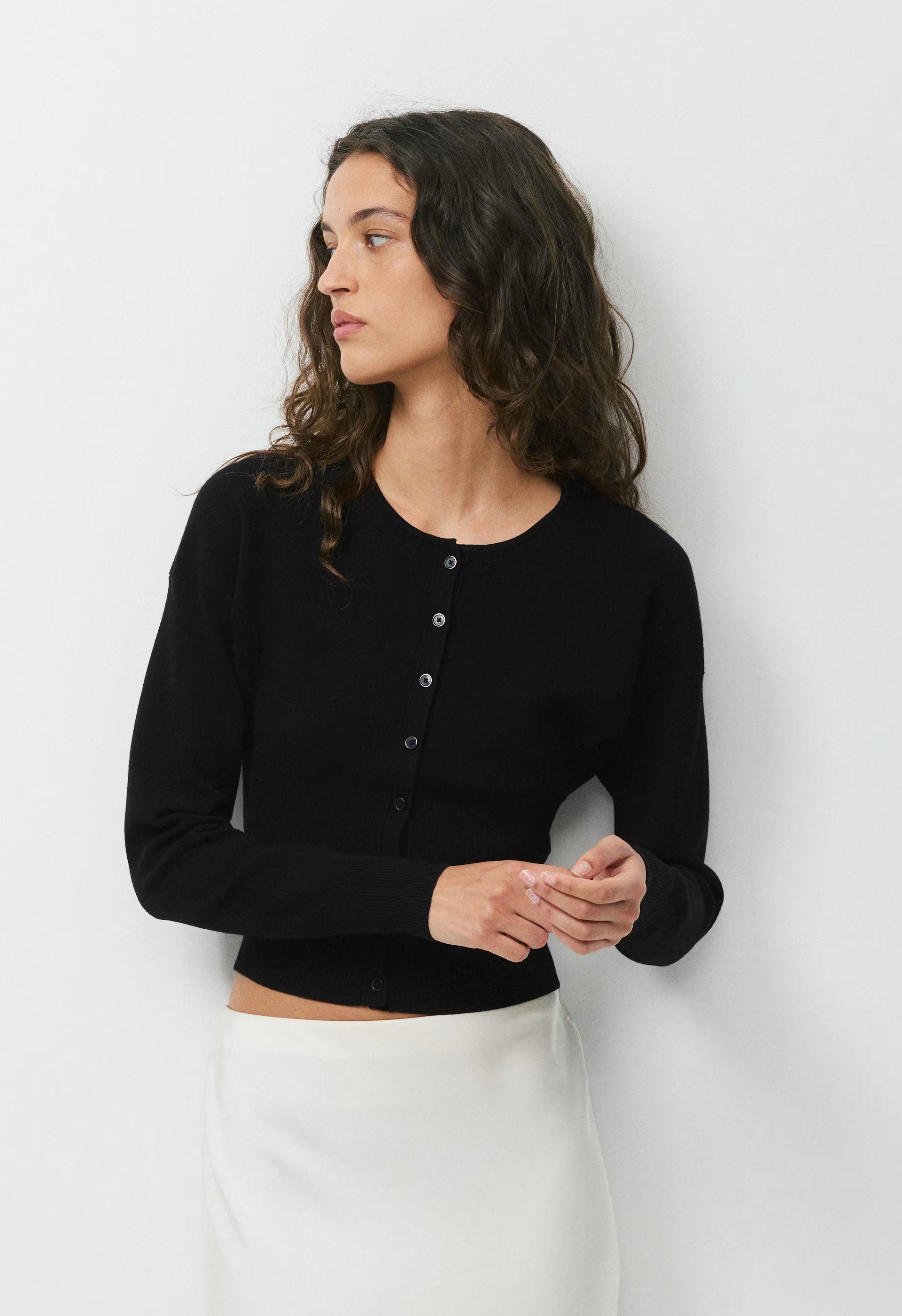 Golightly Cardigan - Wonder Yarn - BLACK