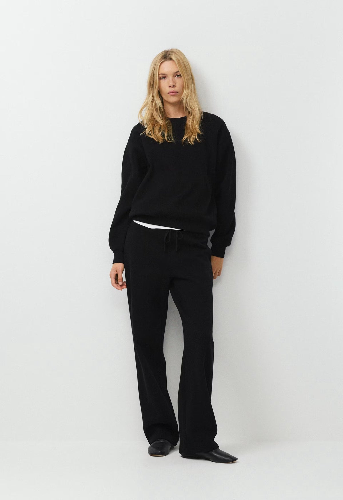 Cozy Sweatfleece Perfect Crew Sweatshirt - BLACK