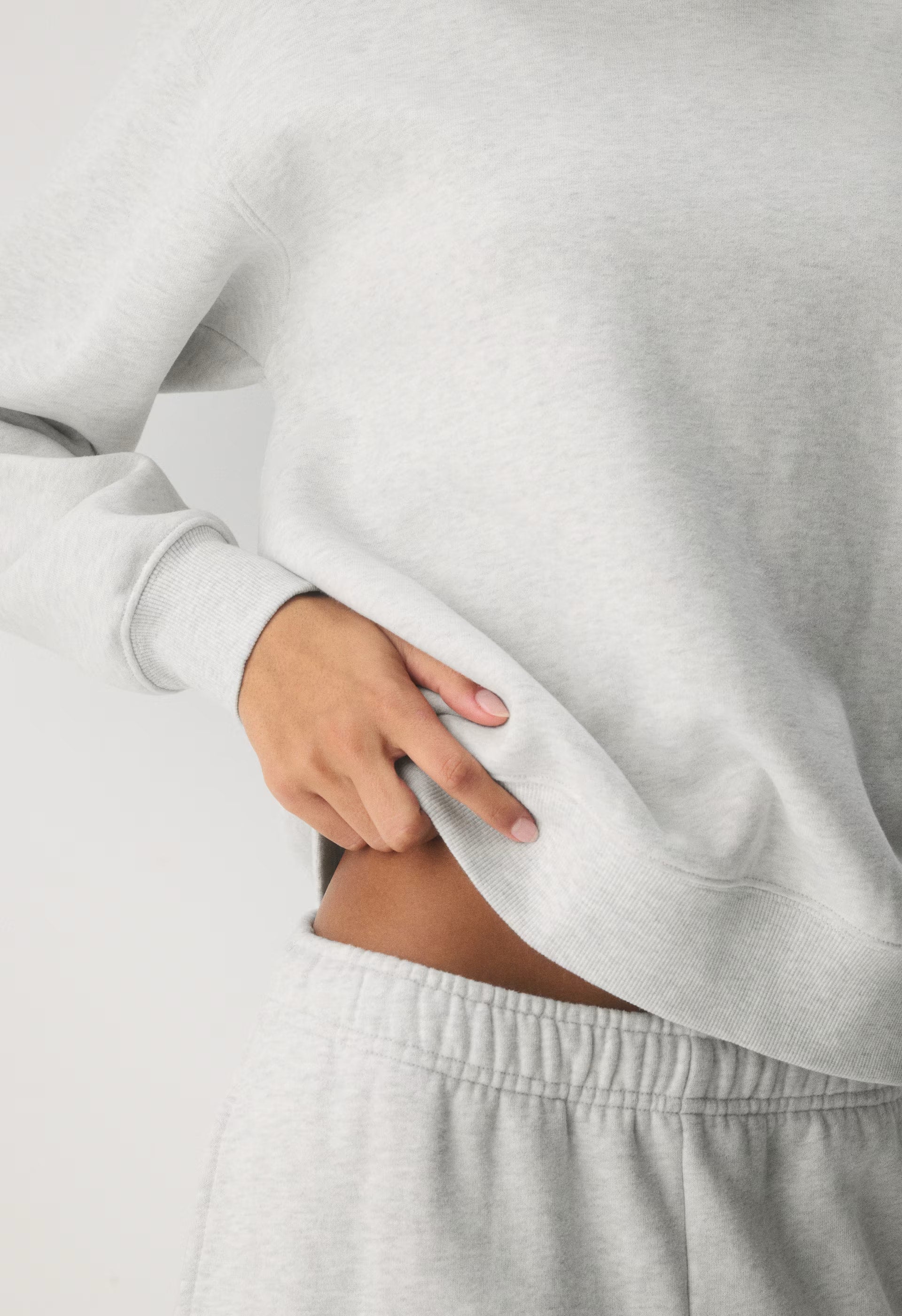 Cozy Sweatfleece Perfect Crew Sweatshirt - HEATHER CLOUD WHITE