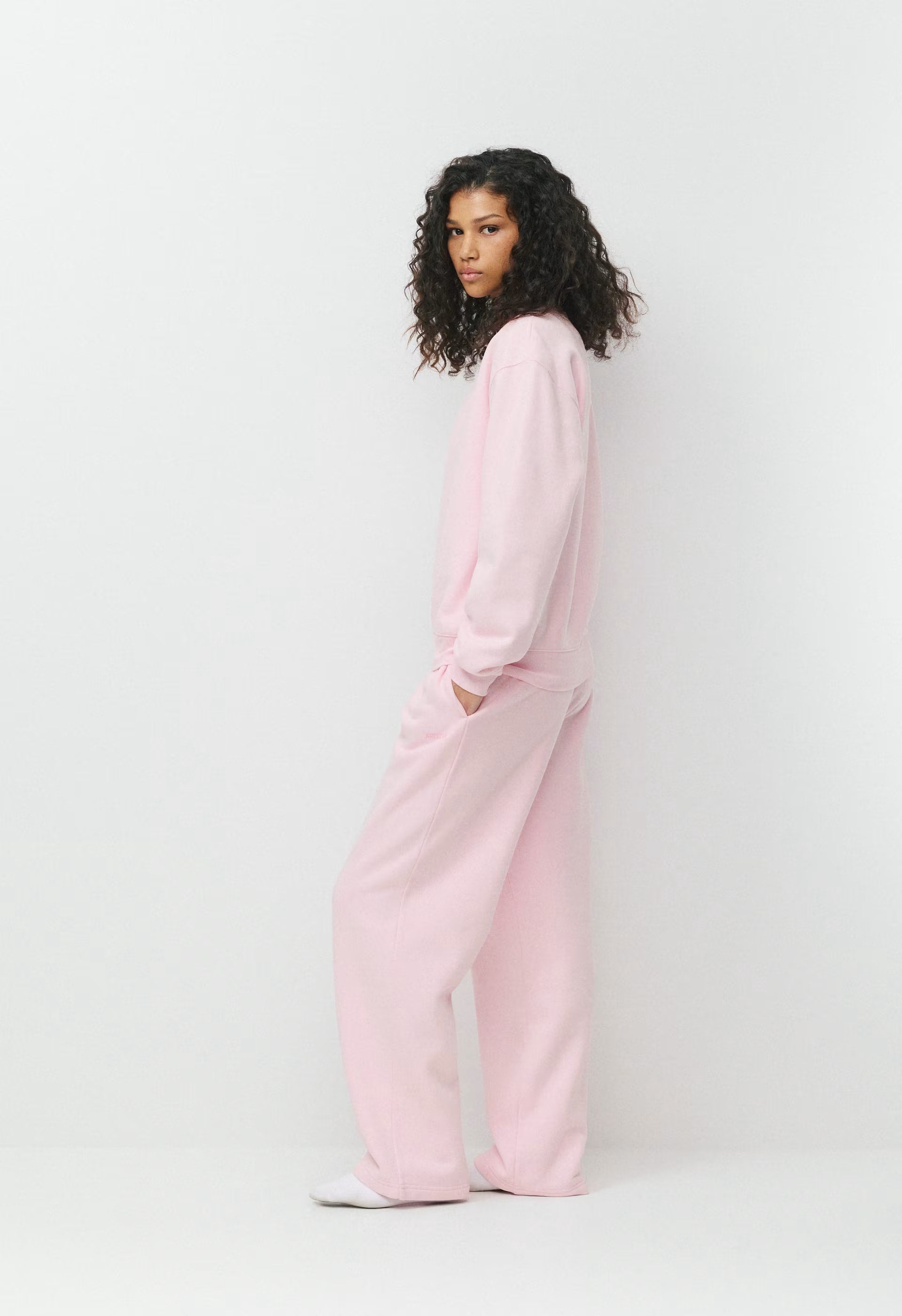 Cozy Sweatfleece Perfect Crew Sweatshirt - MAGNOLIA