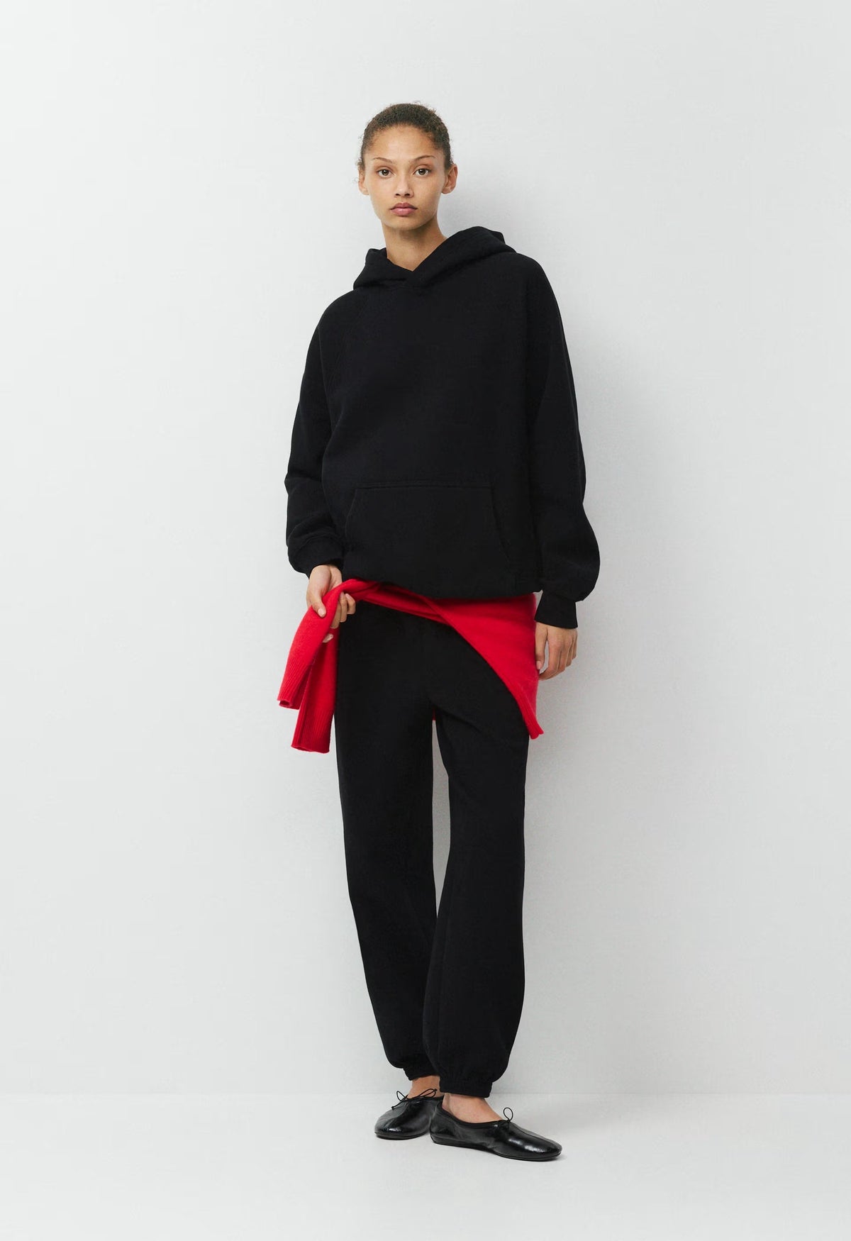 Cozy Sweatfleece Mega Raglan™ Hoodie - BLACK