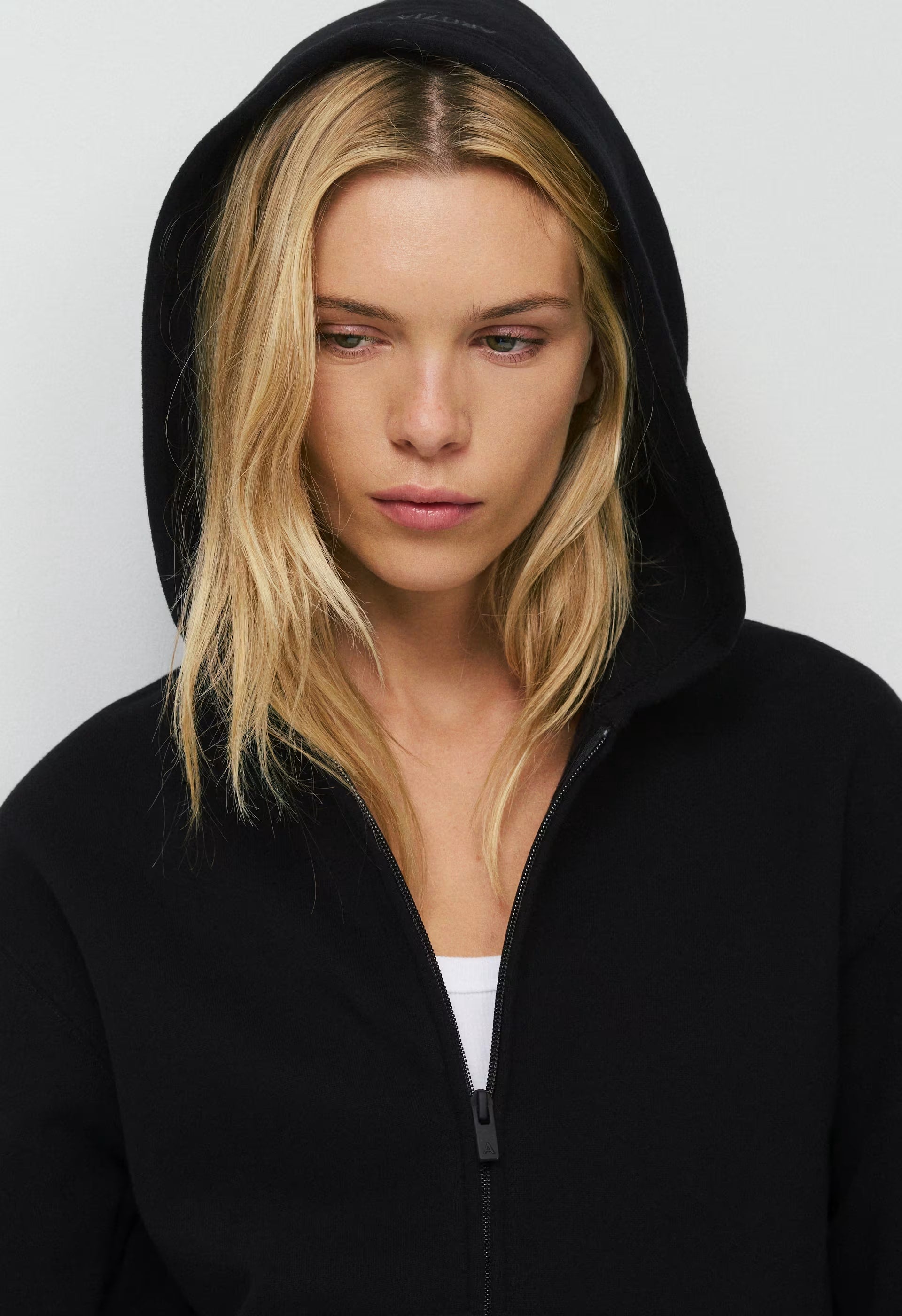 Cozy Sweatfleece Perfect Zip Hoodie - BLACK