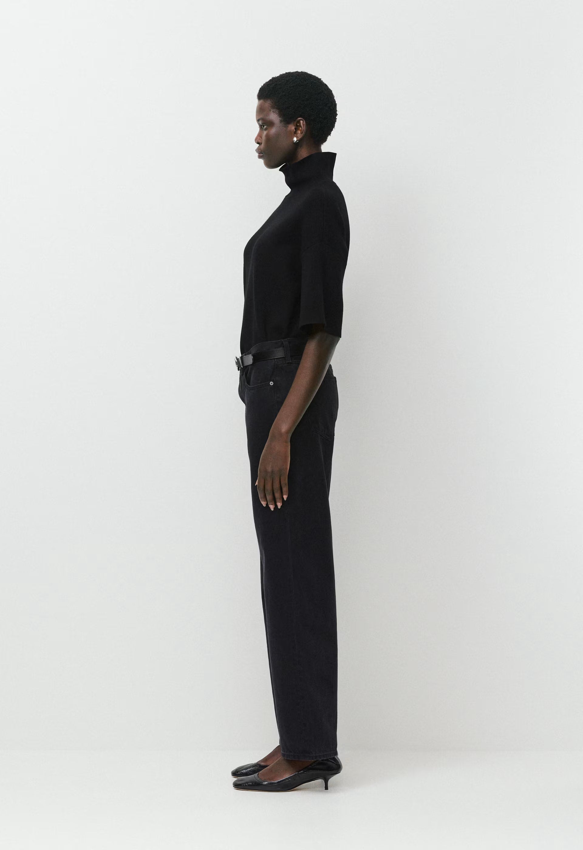 Advice Turtleneck - Wonder Yarn - BLACK