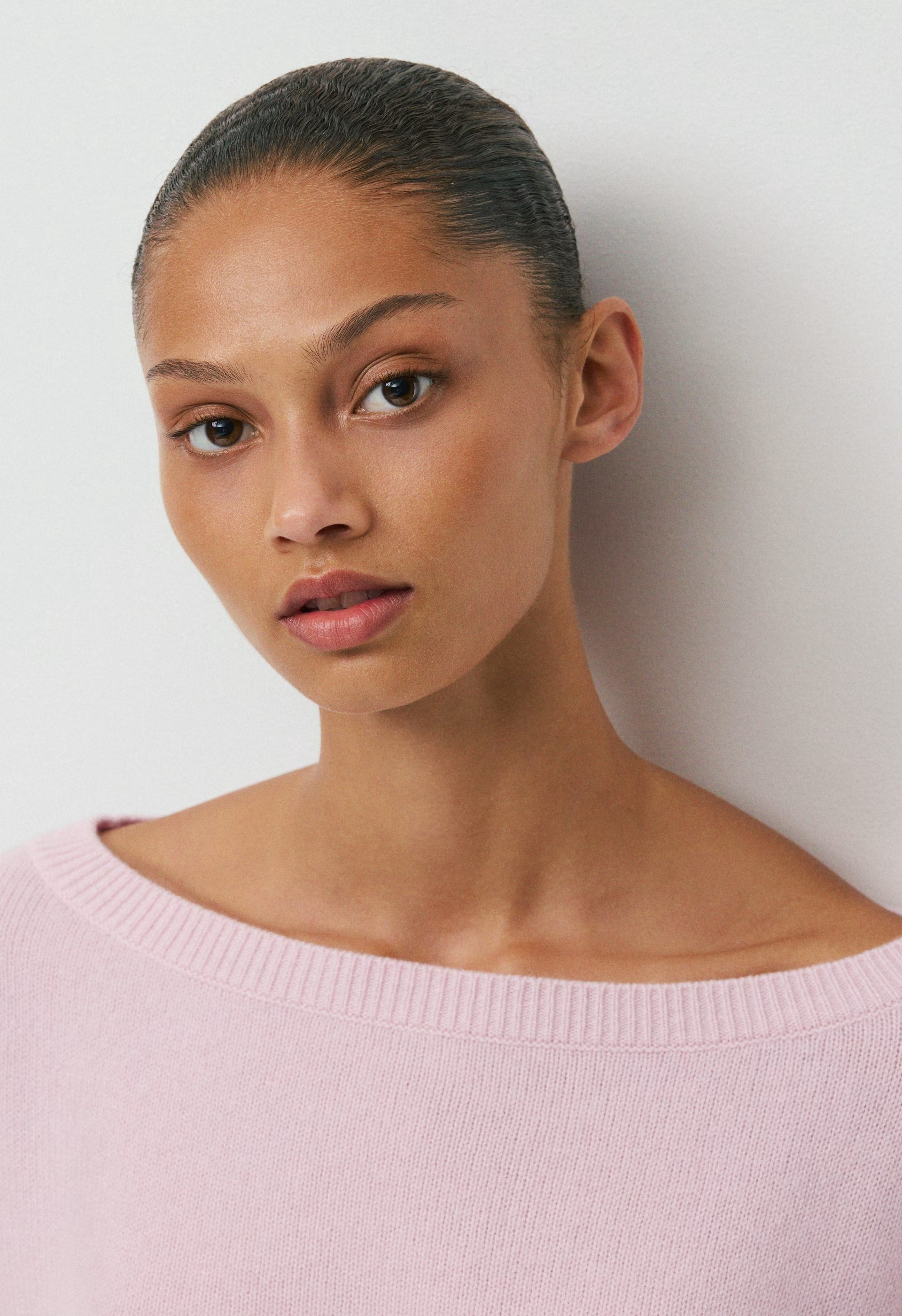 Essential Cashmere Nuance Sweater - MAGNOLIA