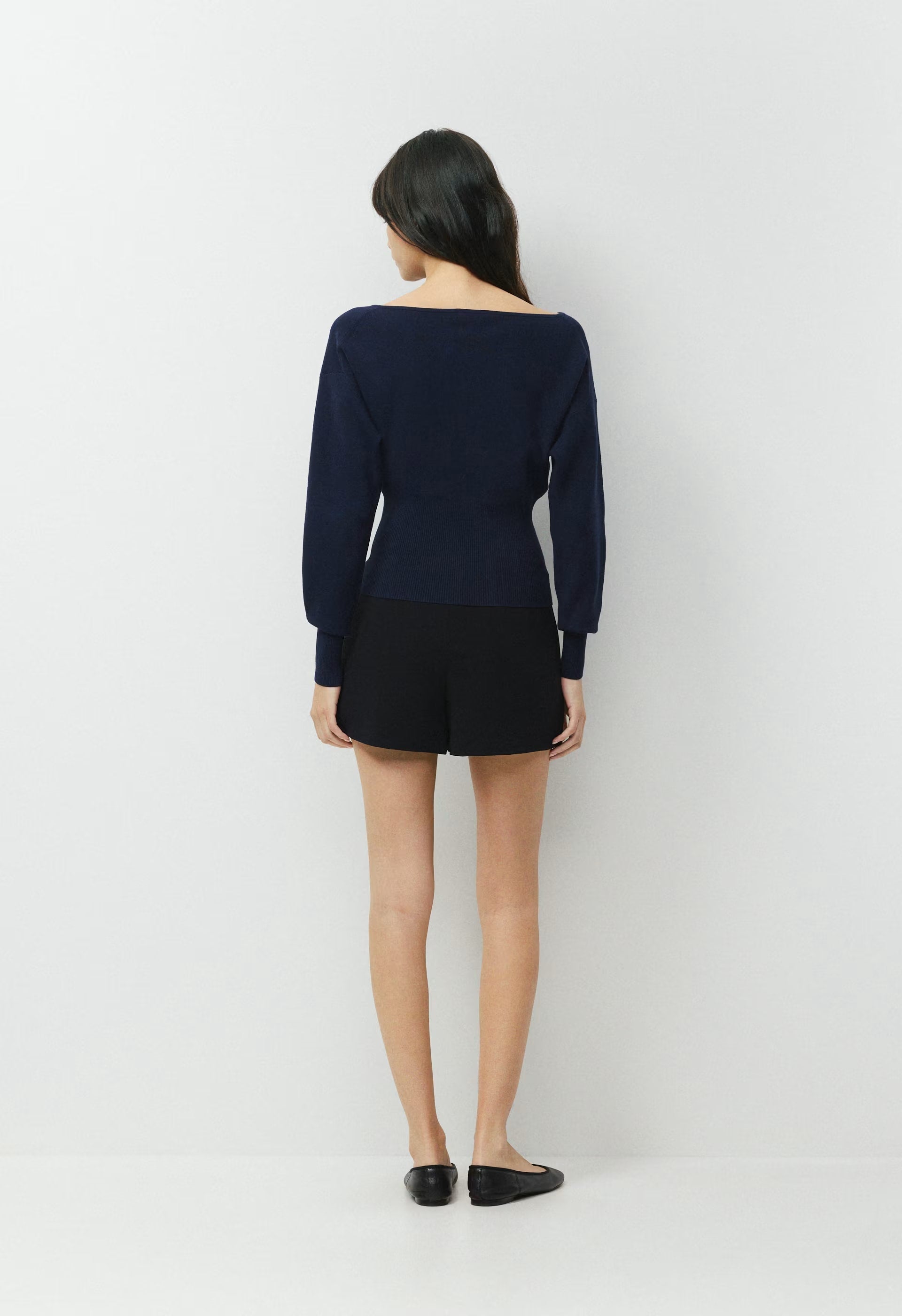 Crescendo Sweater - Wonder Yarn - ADMIRAL NAVY