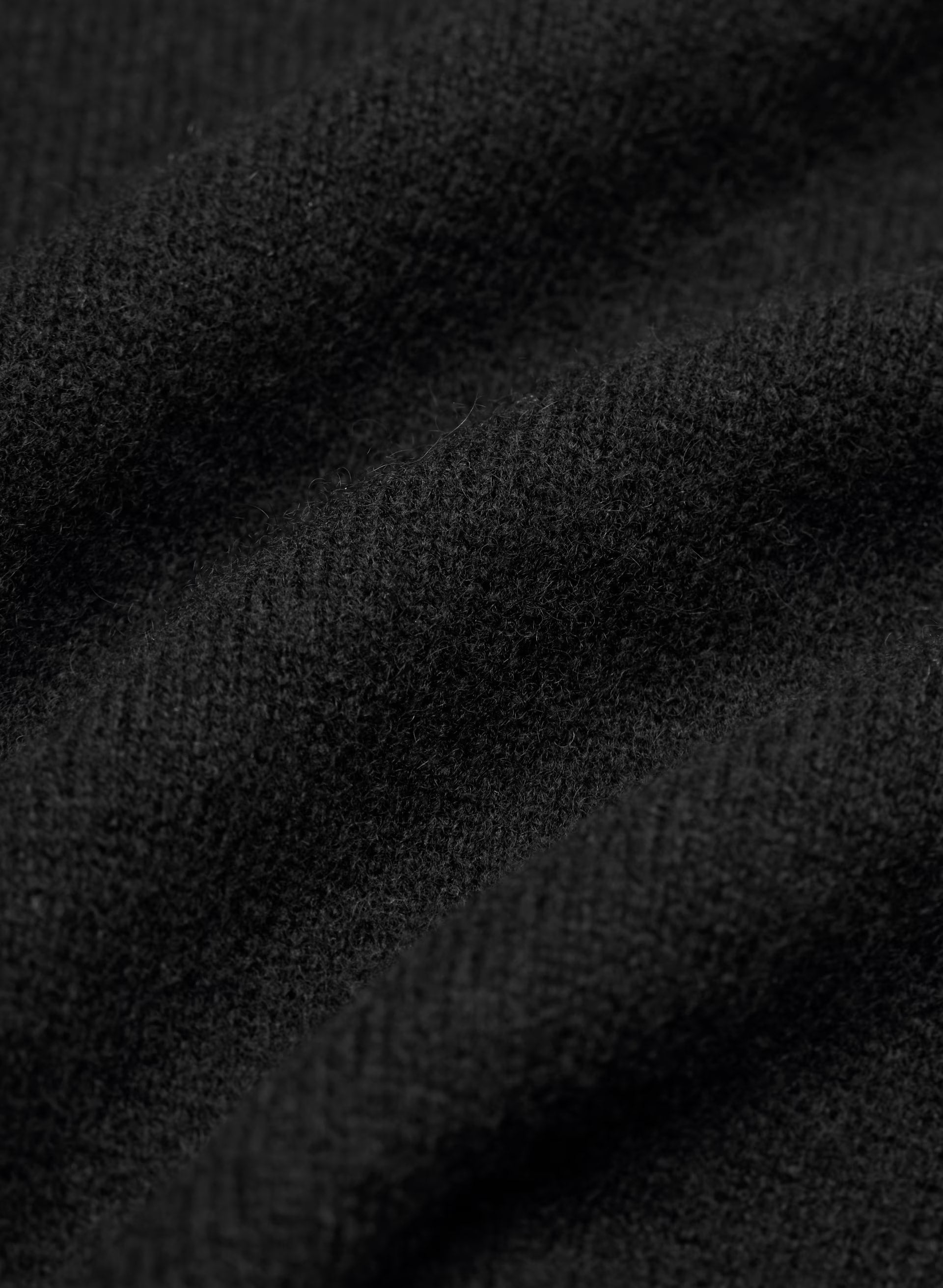Bare Cashmere Bloor Shortsleeve Sweater - BLACK