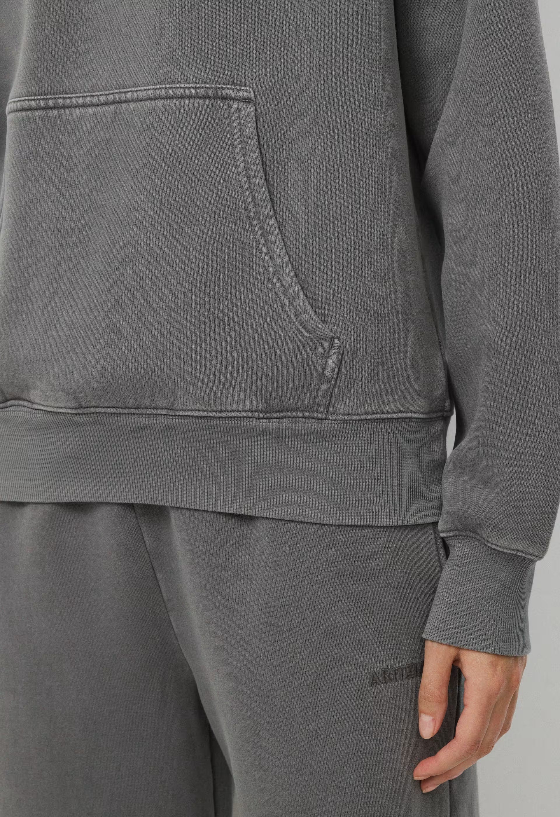 Cozy Sweatfleece Perfect Hoodie - LIVED-IN DARK GREY