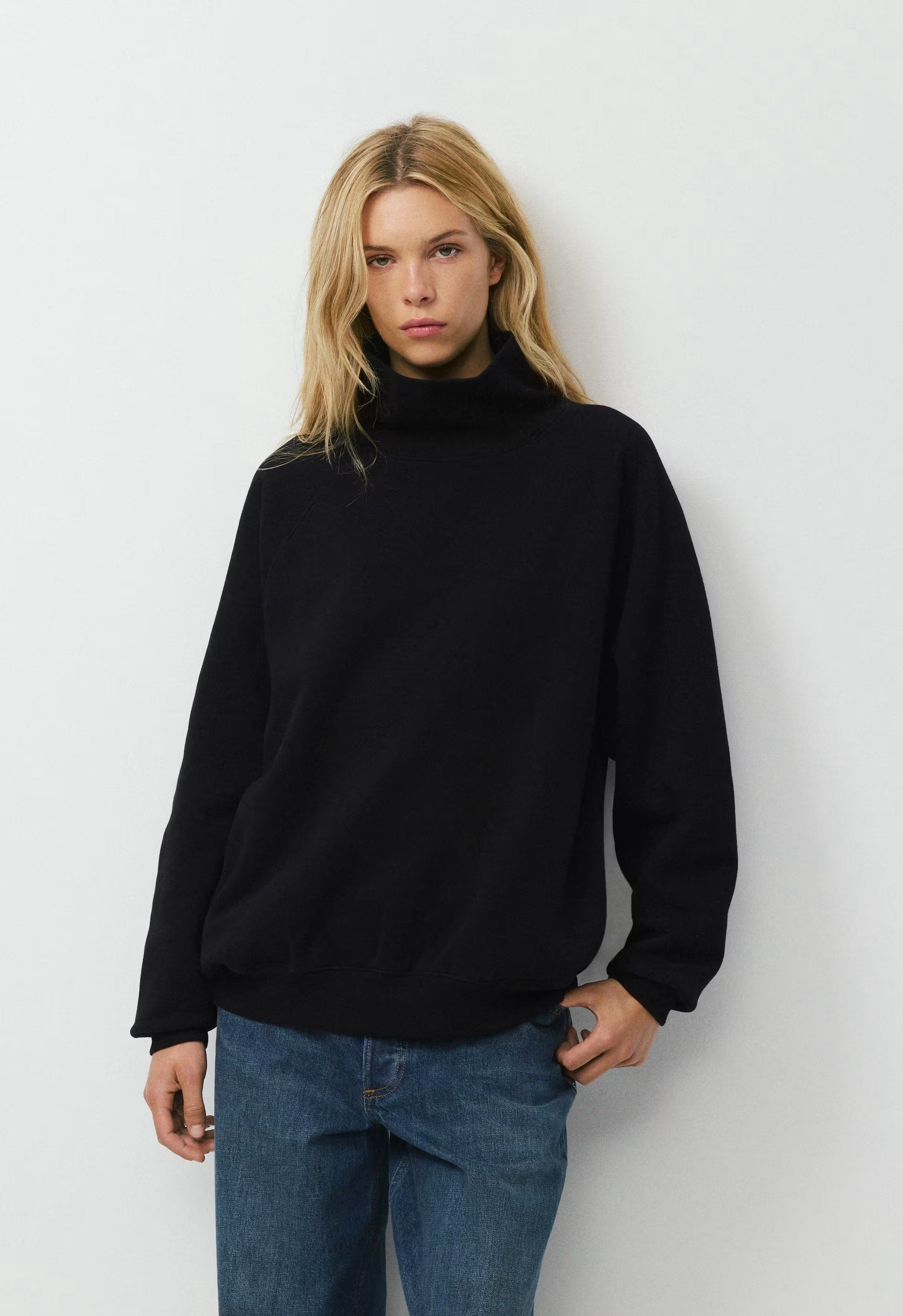 Cozy Sweatfleece Mega Raglan™ Funnel Neck - BLACK