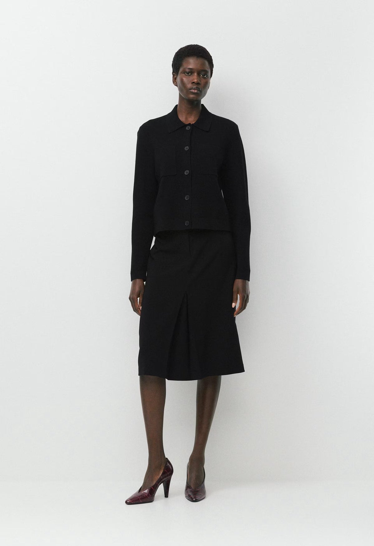 Society Cardigan - Wonder Yarn - BLACK