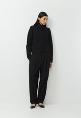 Quorum Cardigan - Wonder Yarn - BLACK