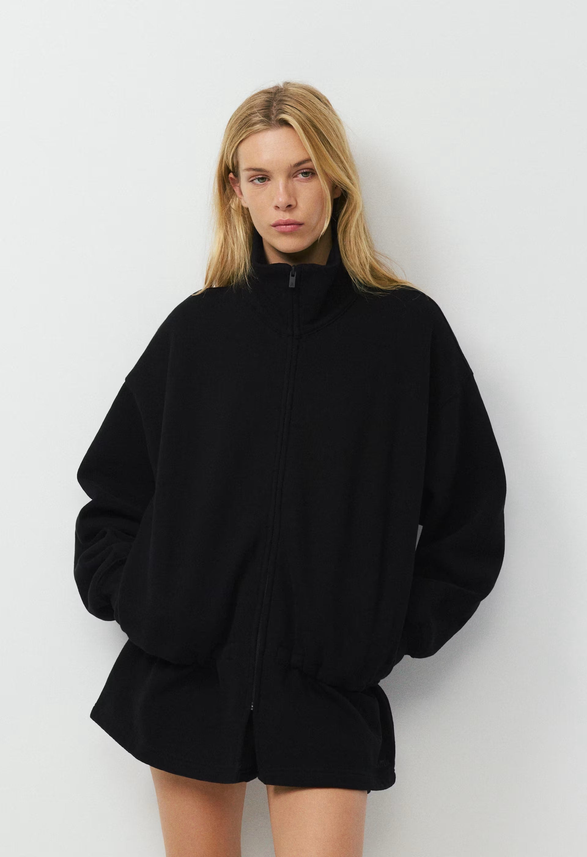 Cozy Sweatfleece Mega Cinch Zip-Up - BLACK