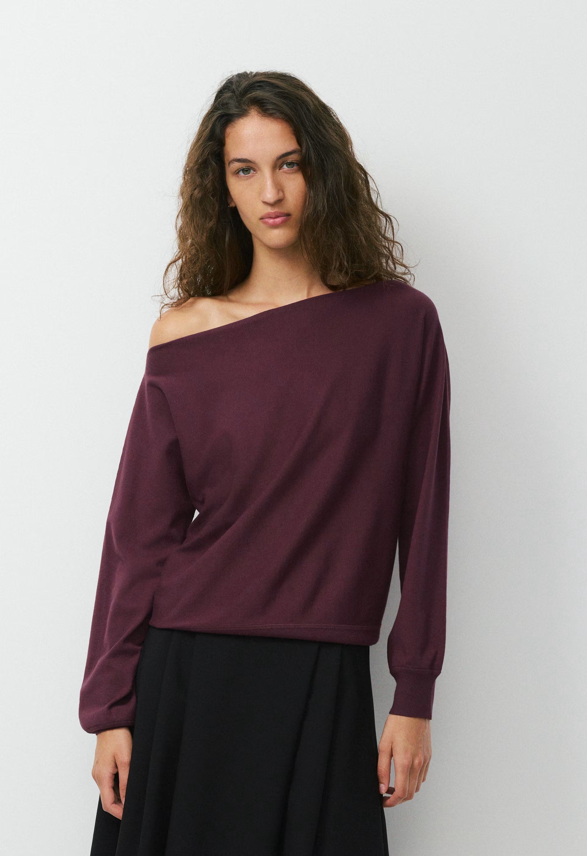 Inspiration Sweater - Wonder Yarn - GALA PLUM
