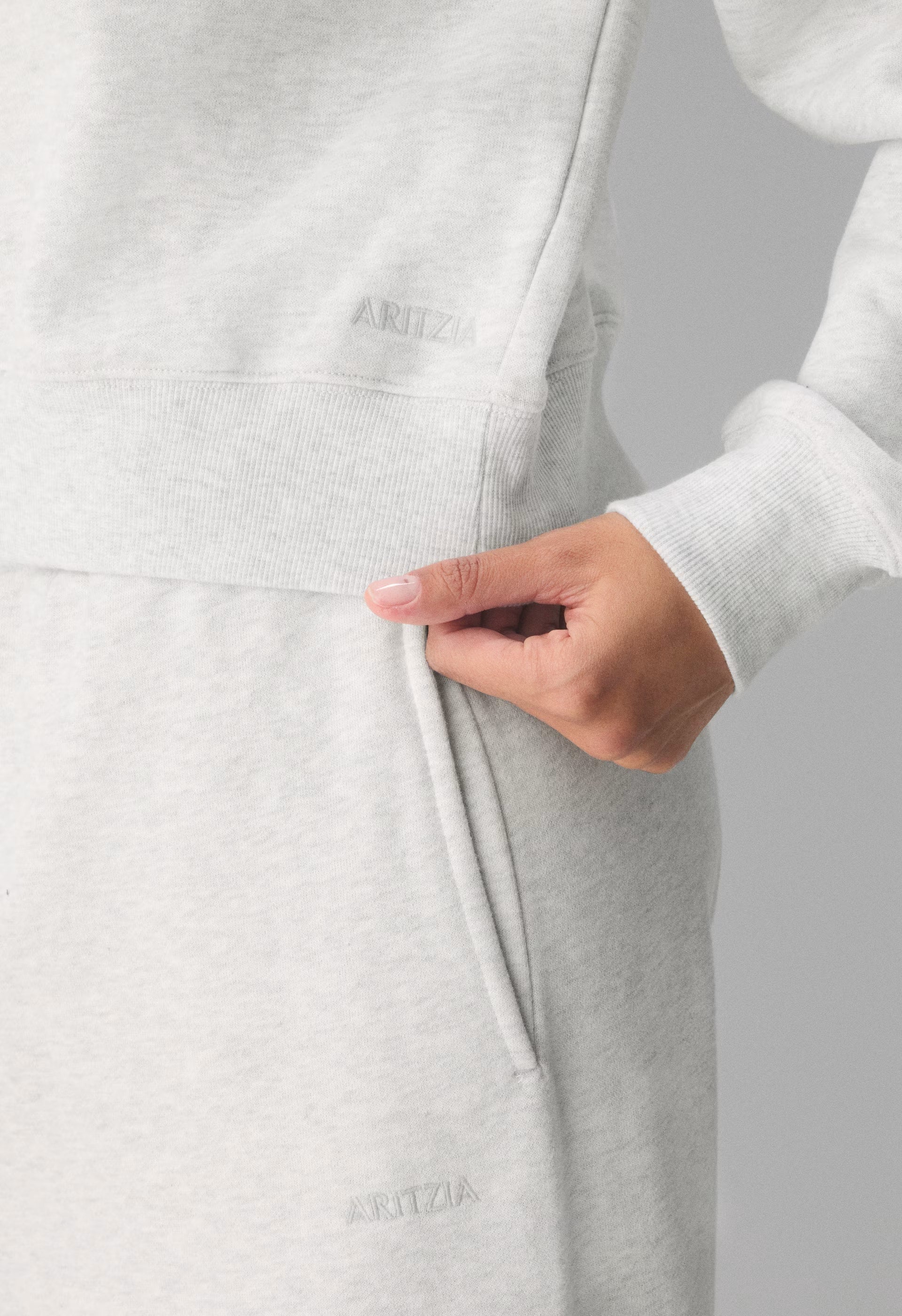 Cozy Sweatfleece BF Off-Shoulder Sweatshirt - HEATHER CLOUD WHITE