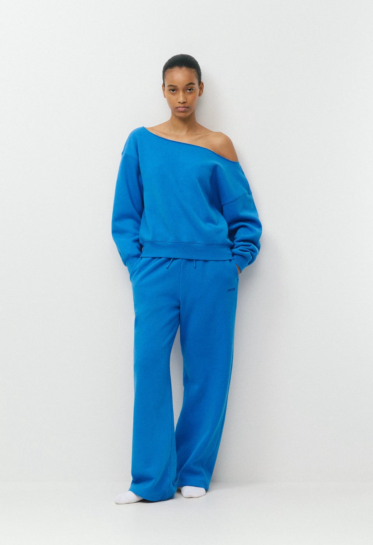 Cozy Sweatfleece BF Off-Shoulder Sweatshirt - LAZULI BLUE