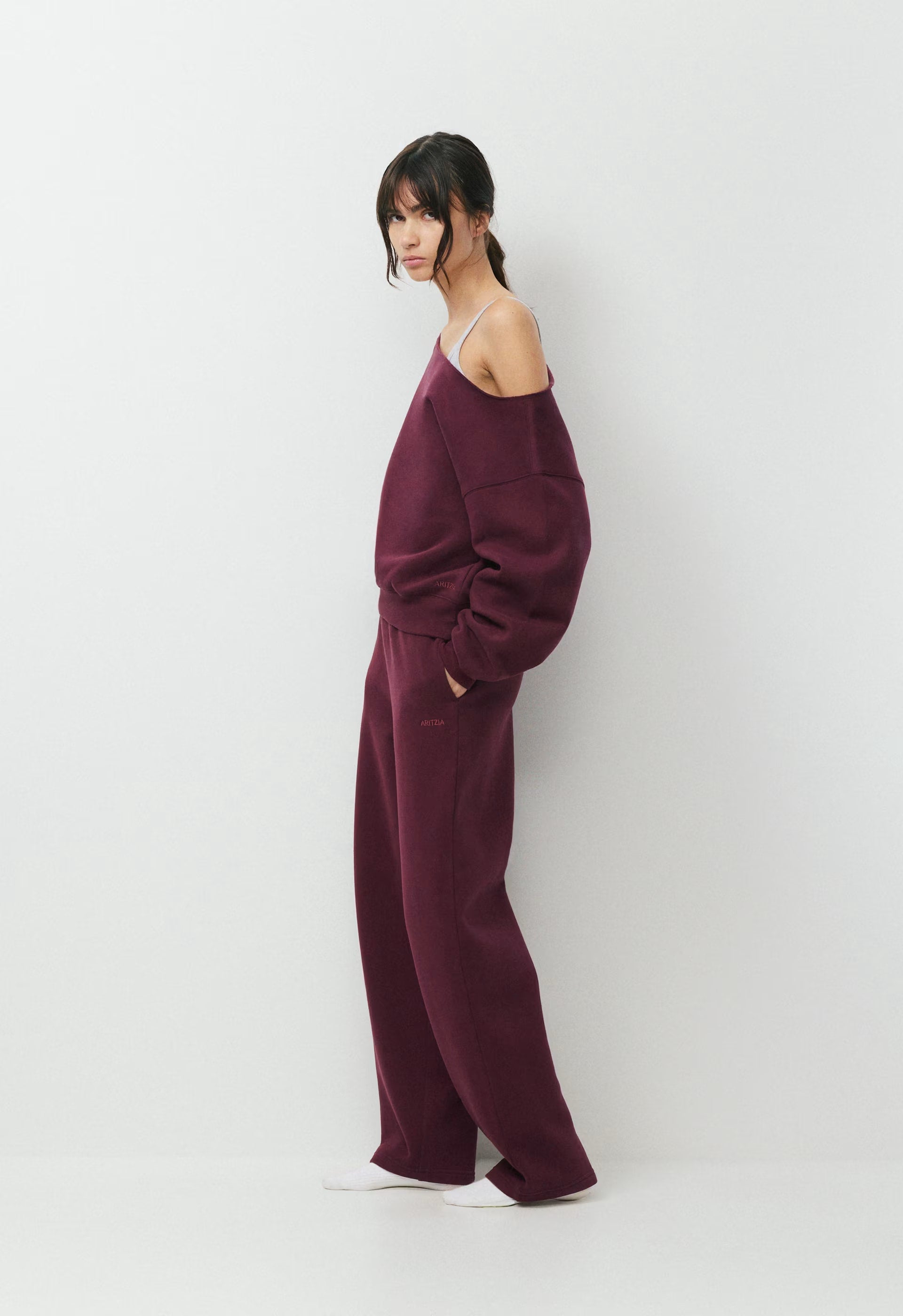 Cozy Sweatfleece BF Off-Shoulder Sweatshirt - GALA PLUM
