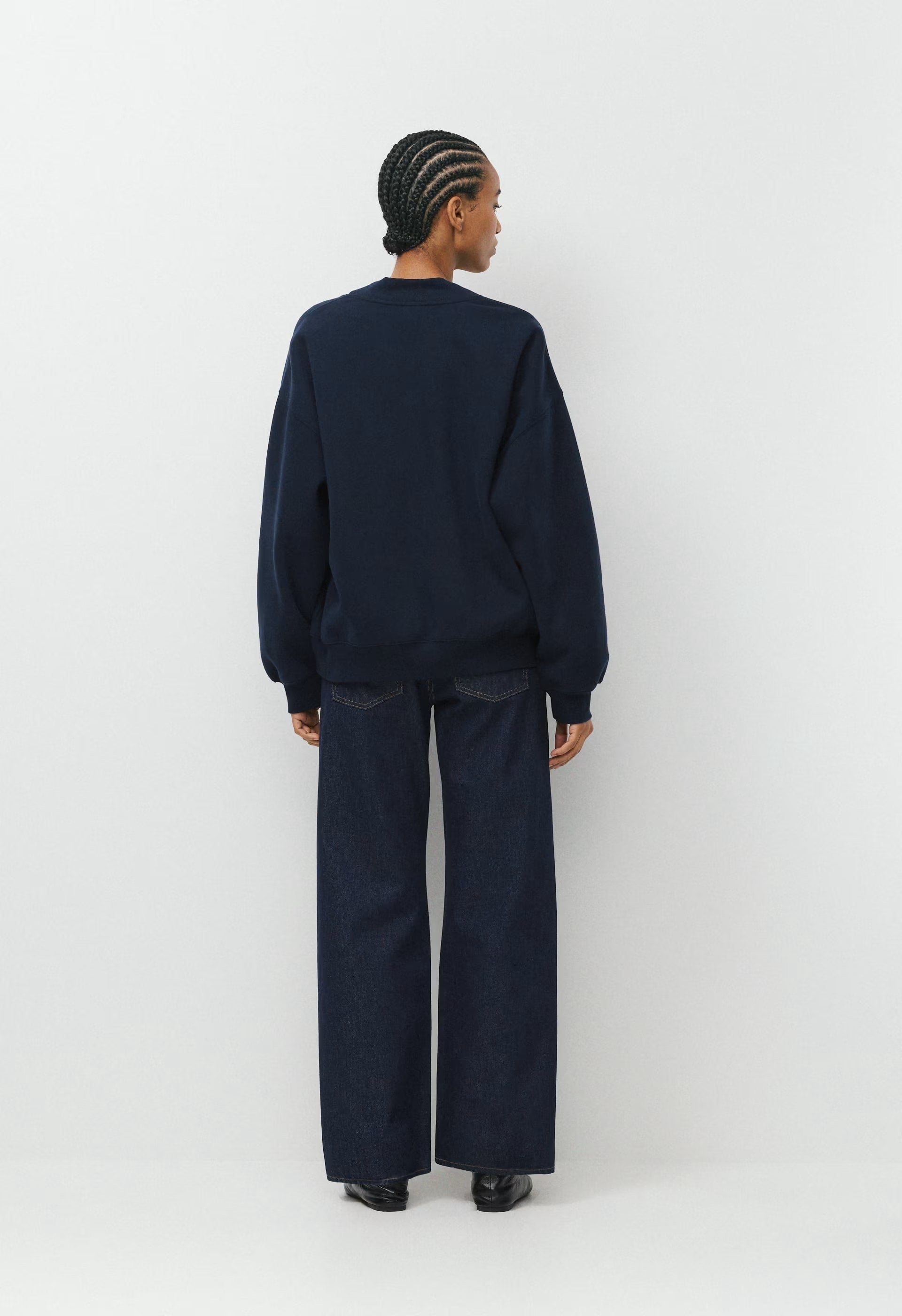 Cozy Sweatfleece Mega V-Neck Sweatshirt - ADMIRAL NAVY