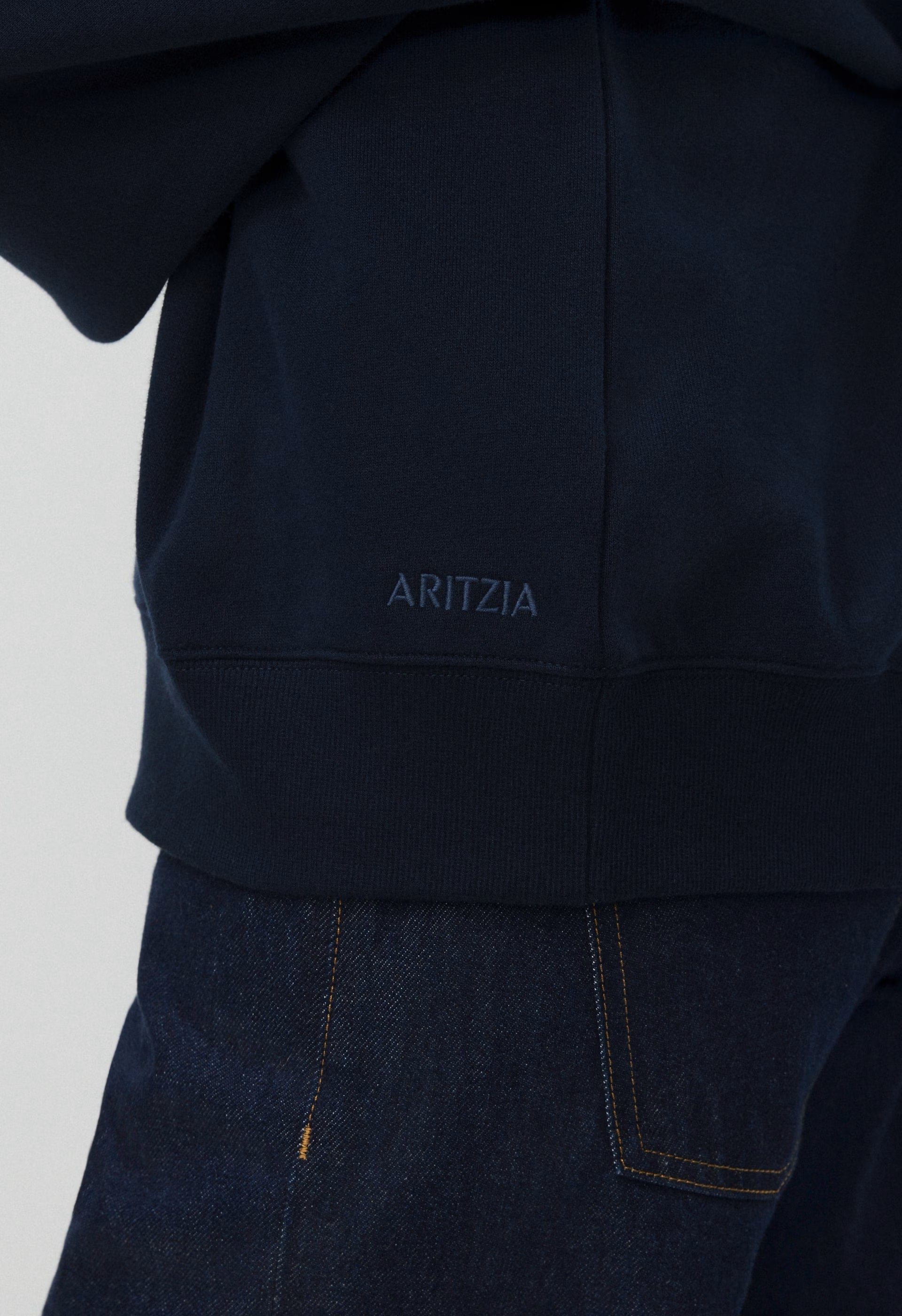 Cozy Sweatfleece Mega V-Neck Sweatshirt - ADMIRAL NAVY