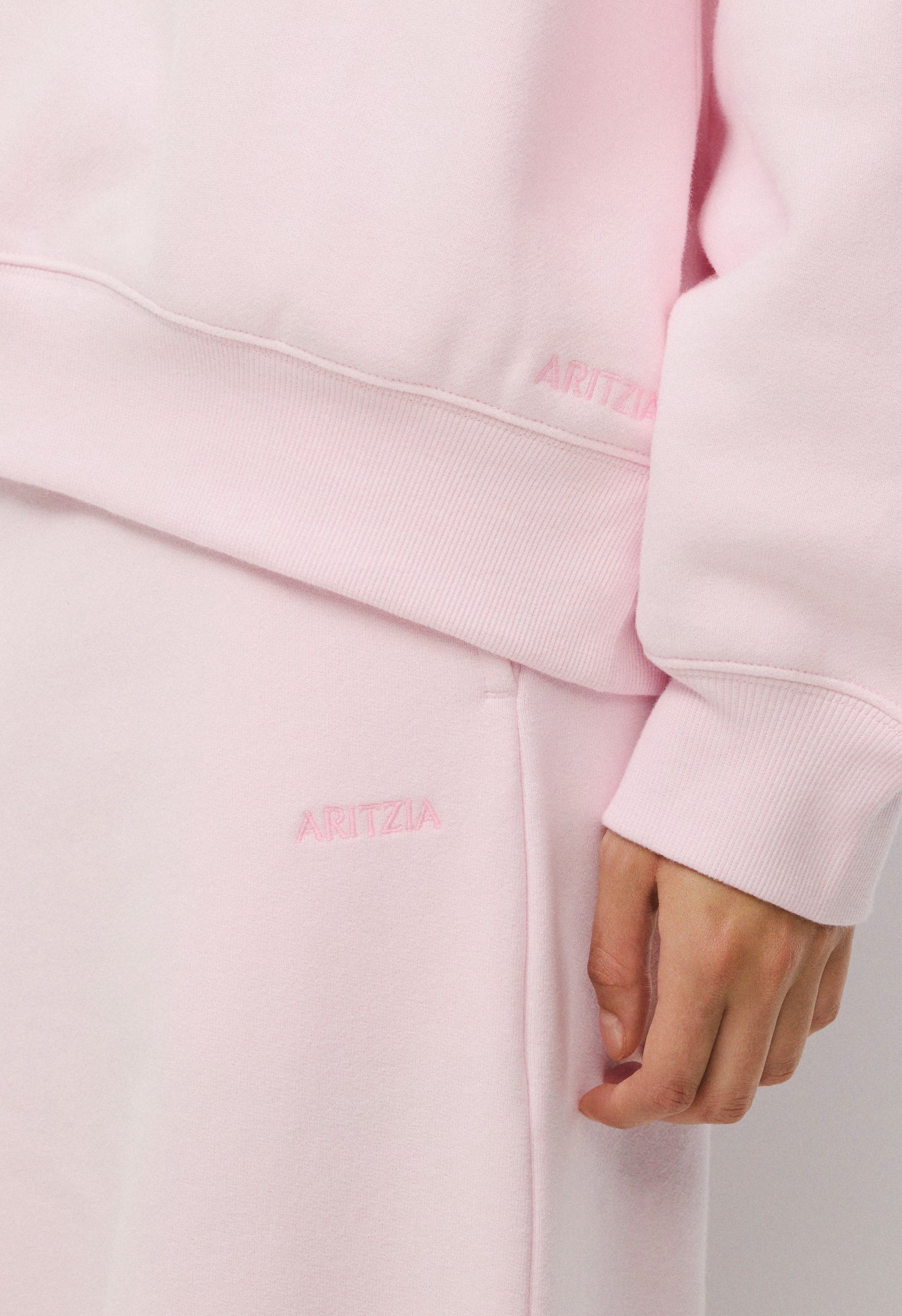 Cozy Sweatfleece Mega V-Neck Sweatshirt - MAGNOLIA