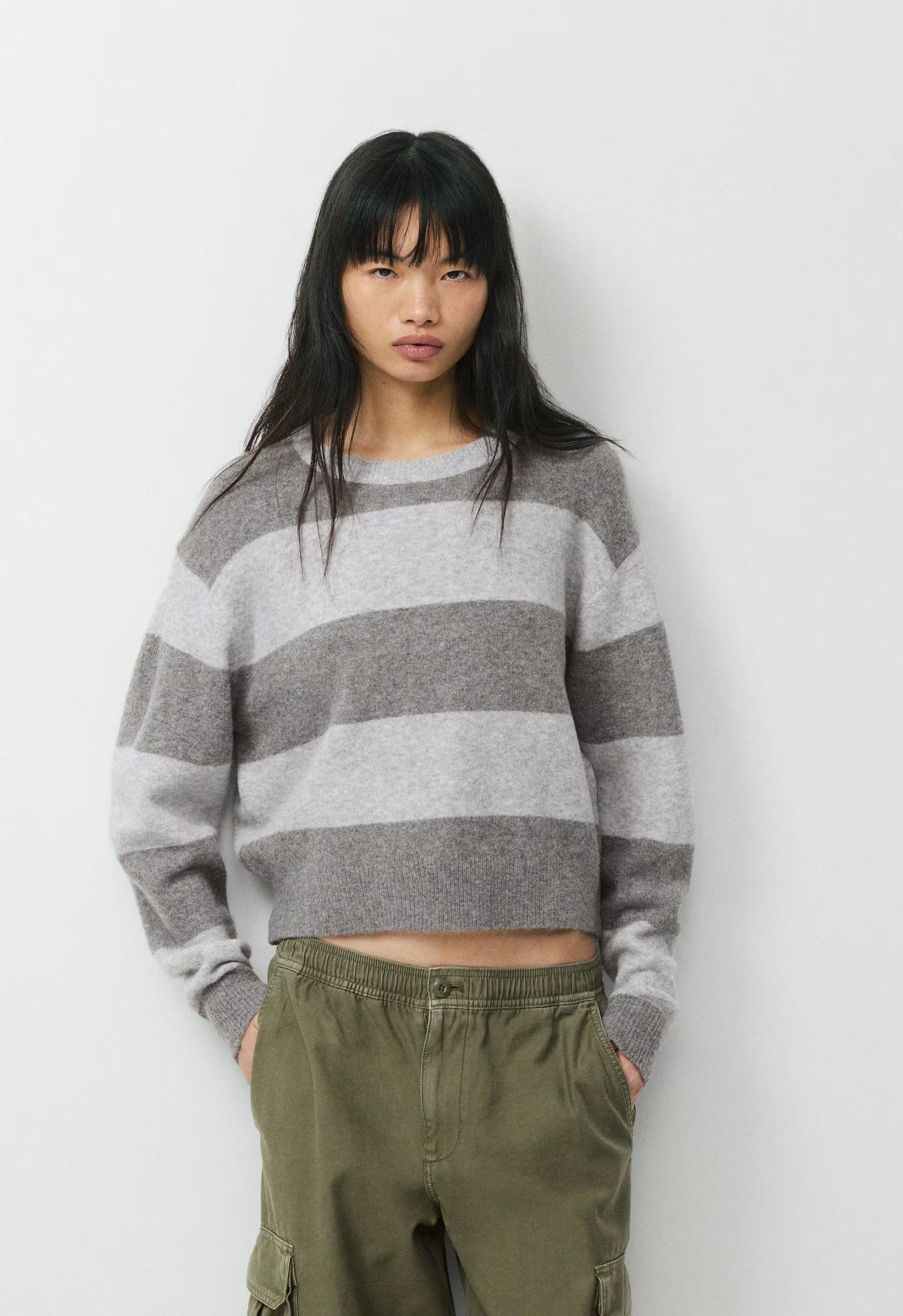 Outpost Sweater - HTHR CHRM/ HTHR DK GRY