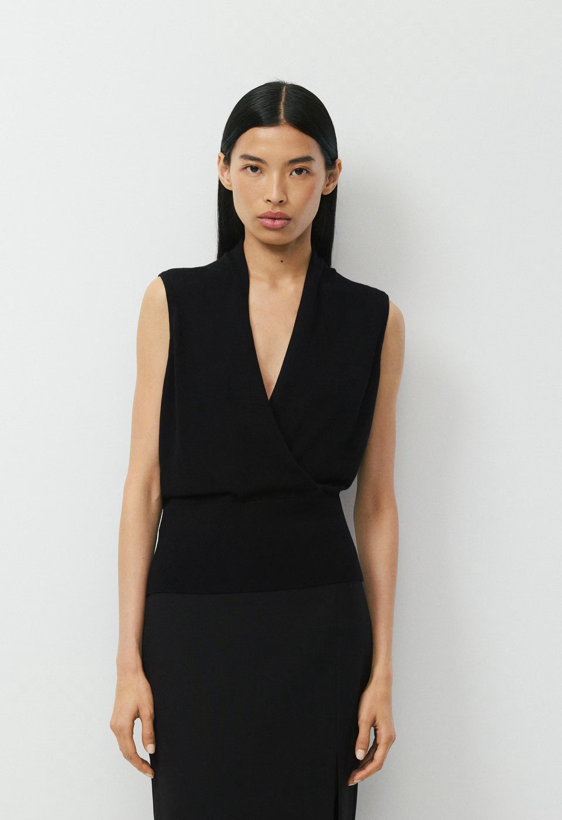 Vicinity Top - Wonder Yarn - BLACK