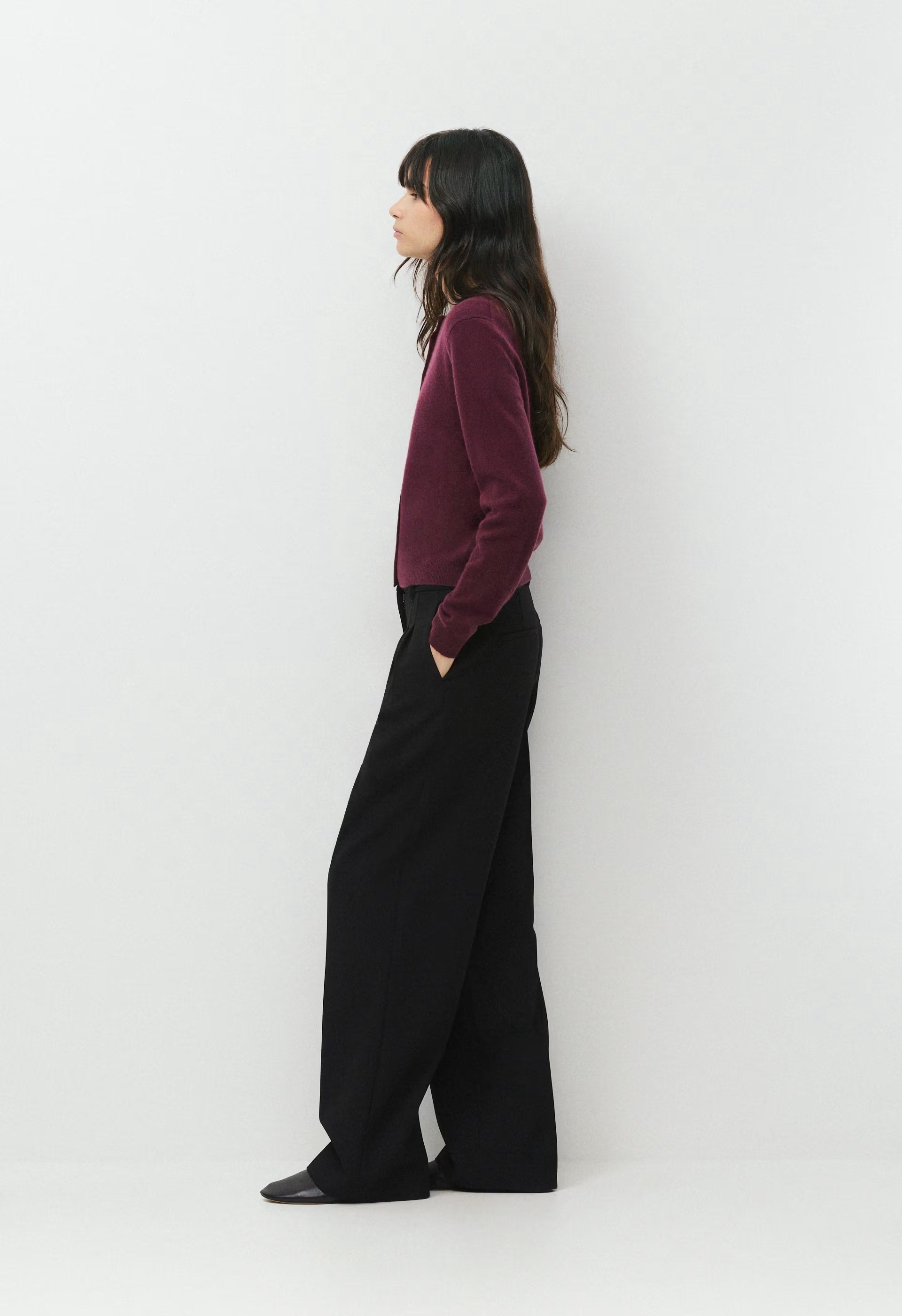 Bare Cashmere Noteworthy Cardigan - GALA PLUM
