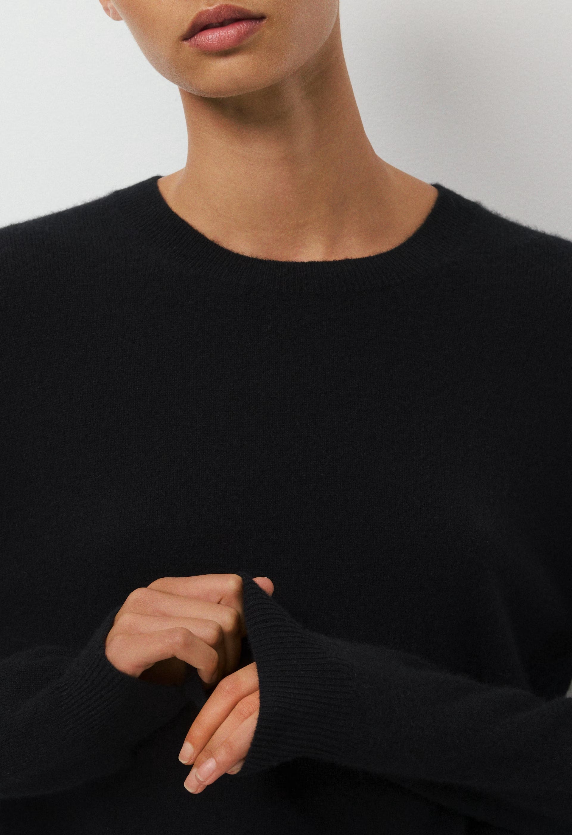 Bare Cashmere Bloor Sweater - BLACK