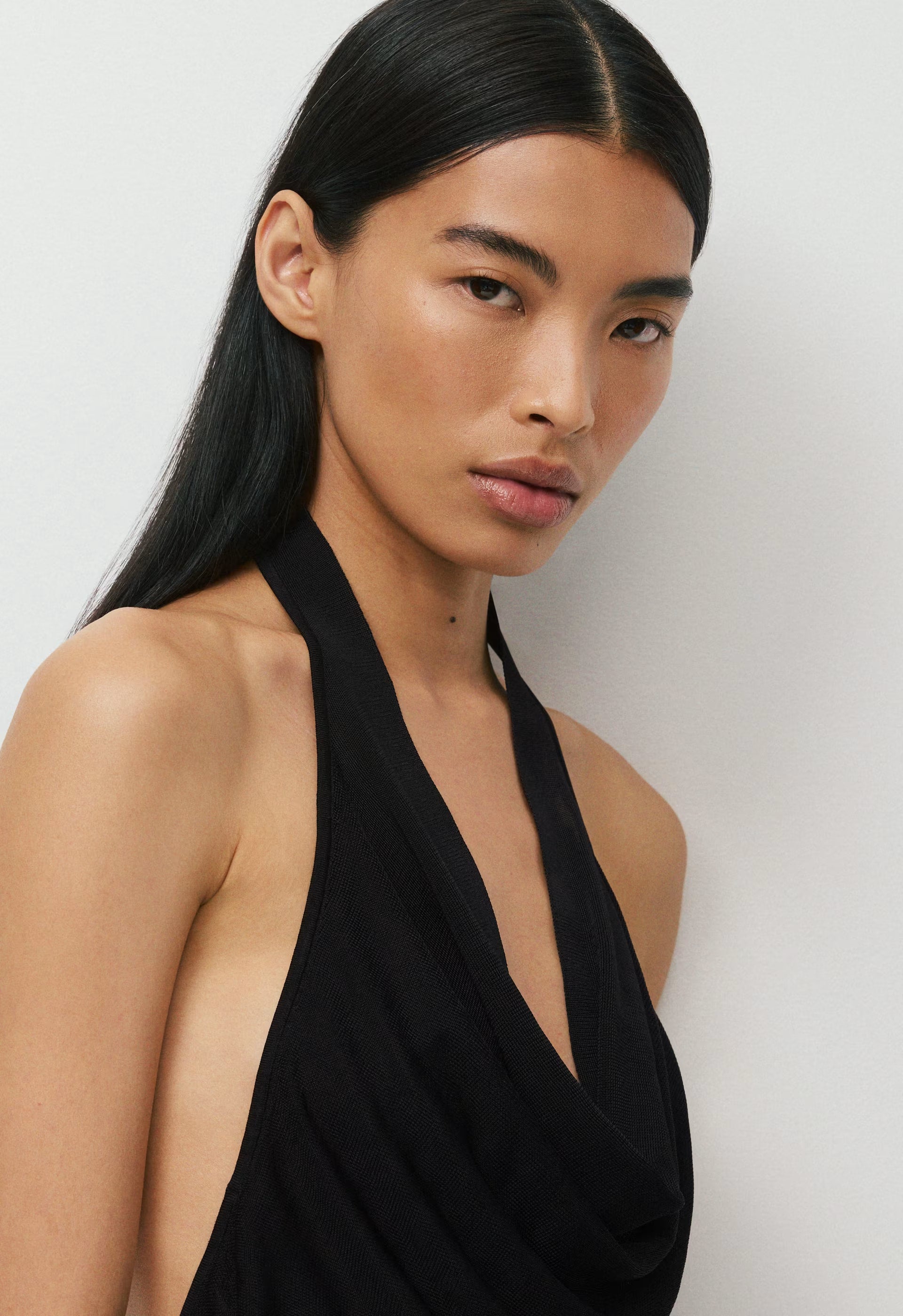 Encore Halter Top - BLACK