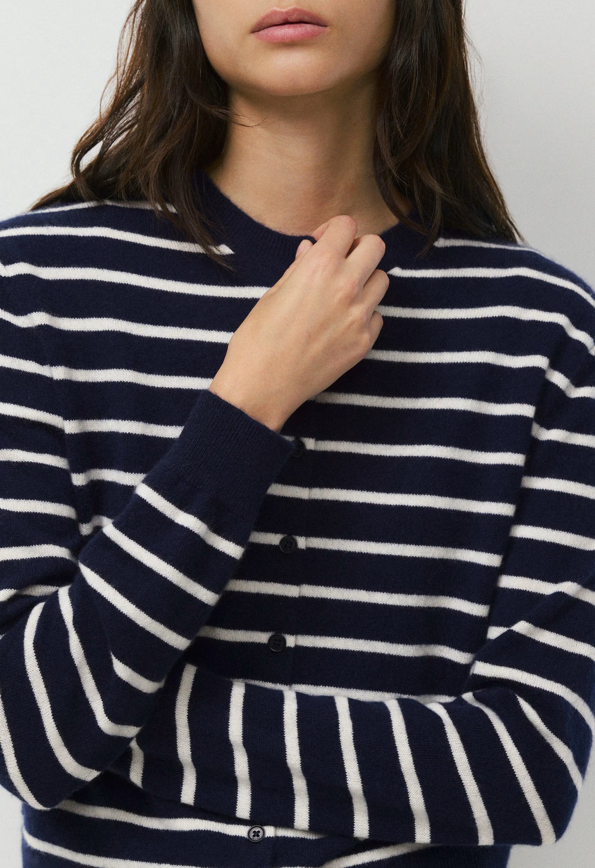 Bare Cashmere Noteworthy Cardigan - ADMIRAL NVY/LT BIRCH