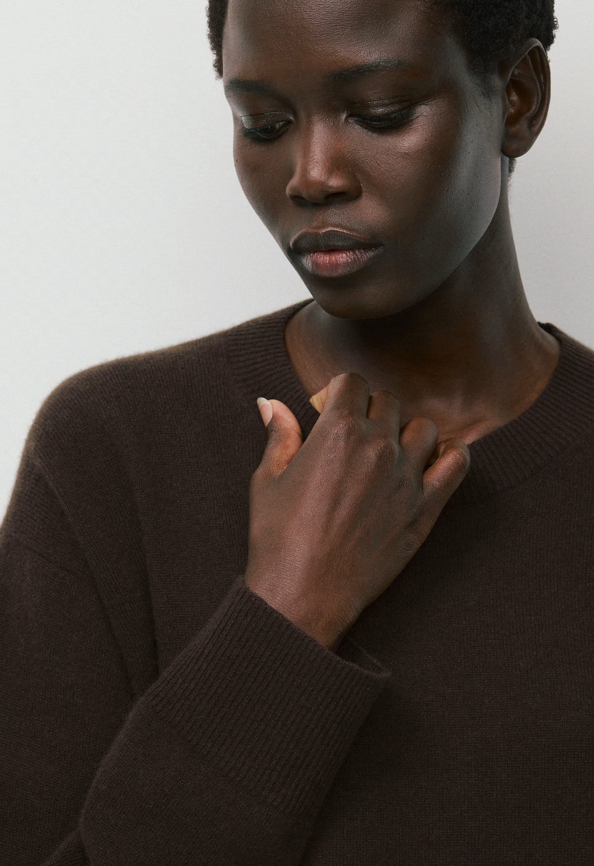 Bare Cashmere Meticulous Sweater - BLACK