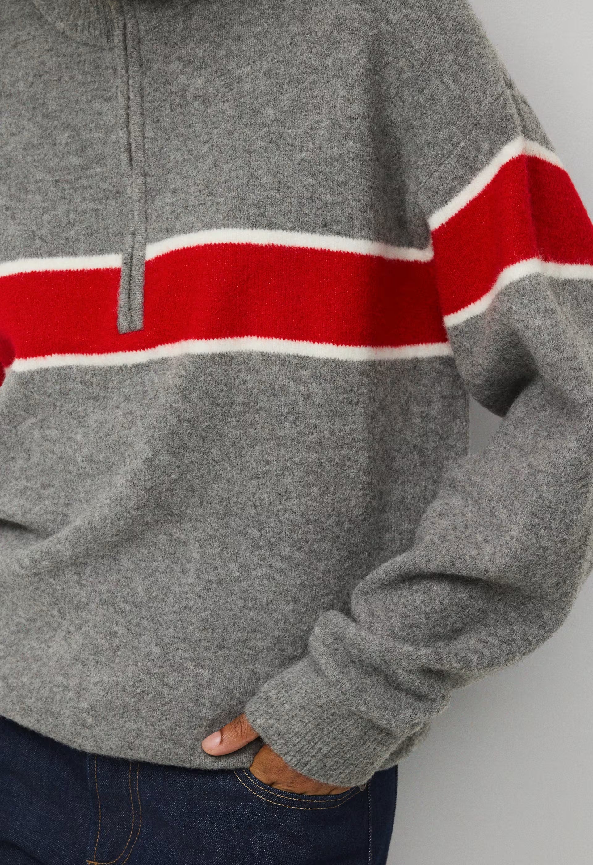 Axle Sweater - HTHR DRK GREY/FLNG RED