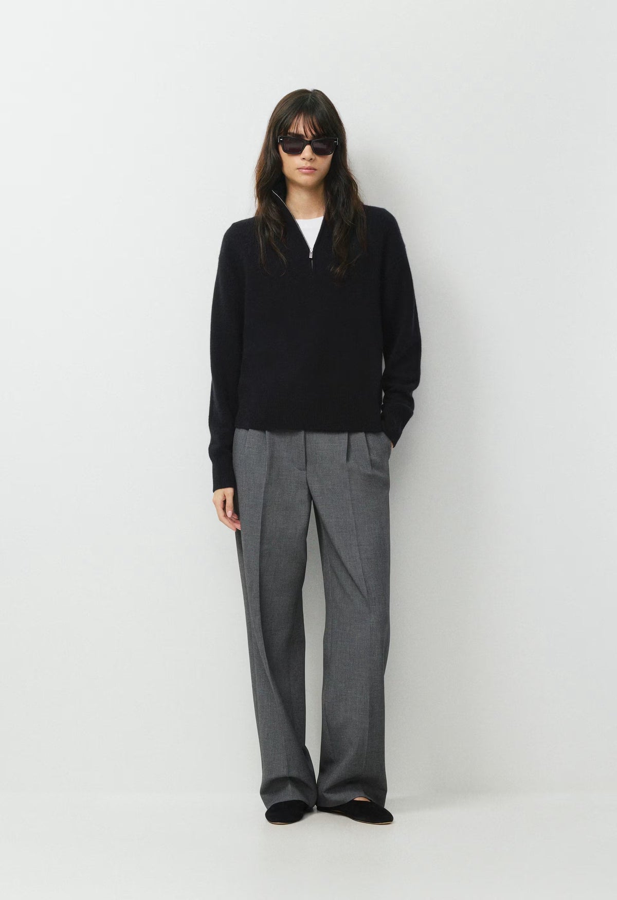 Essential Cashmere Metaphor Sweater - BLACK